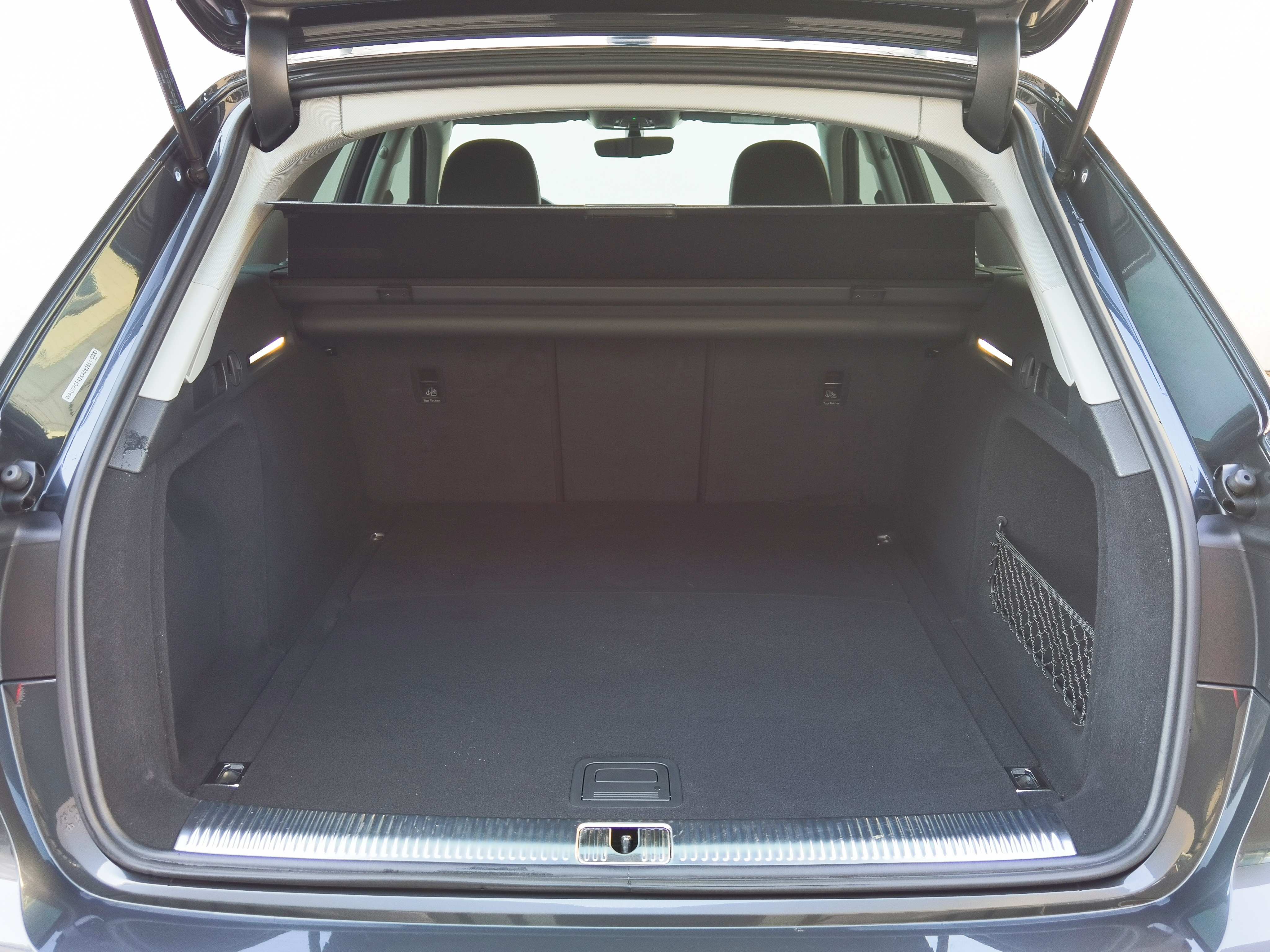 Audi A4 (Imported) 2019 #6 Audi A4 (Imported) 2019 car image #6