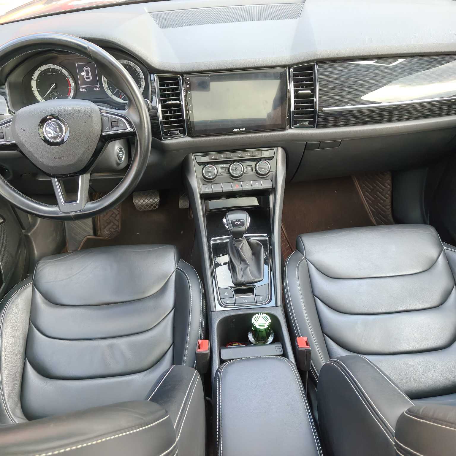 Skoda Kodiaq 2018 imagem de carro #6