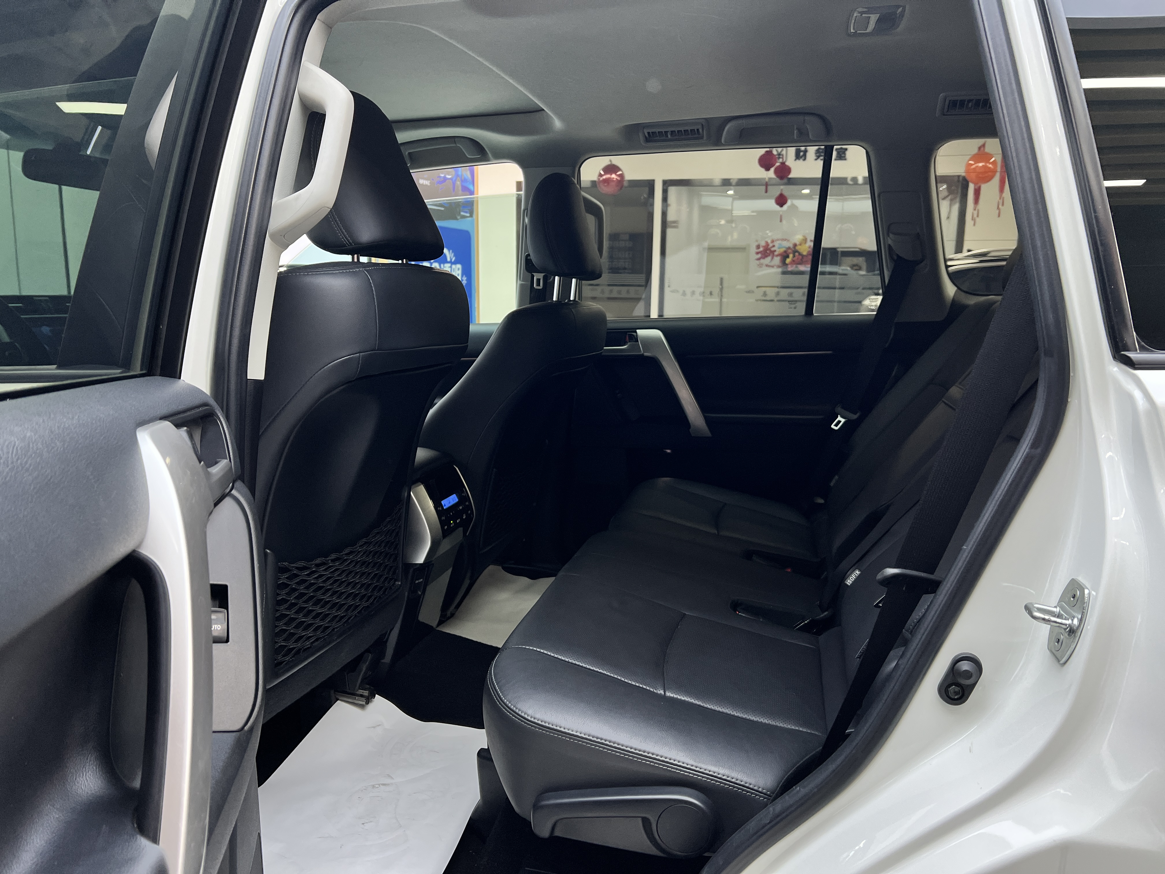 Toyota Land Cruiser Prado 2020 immagine di auto #6