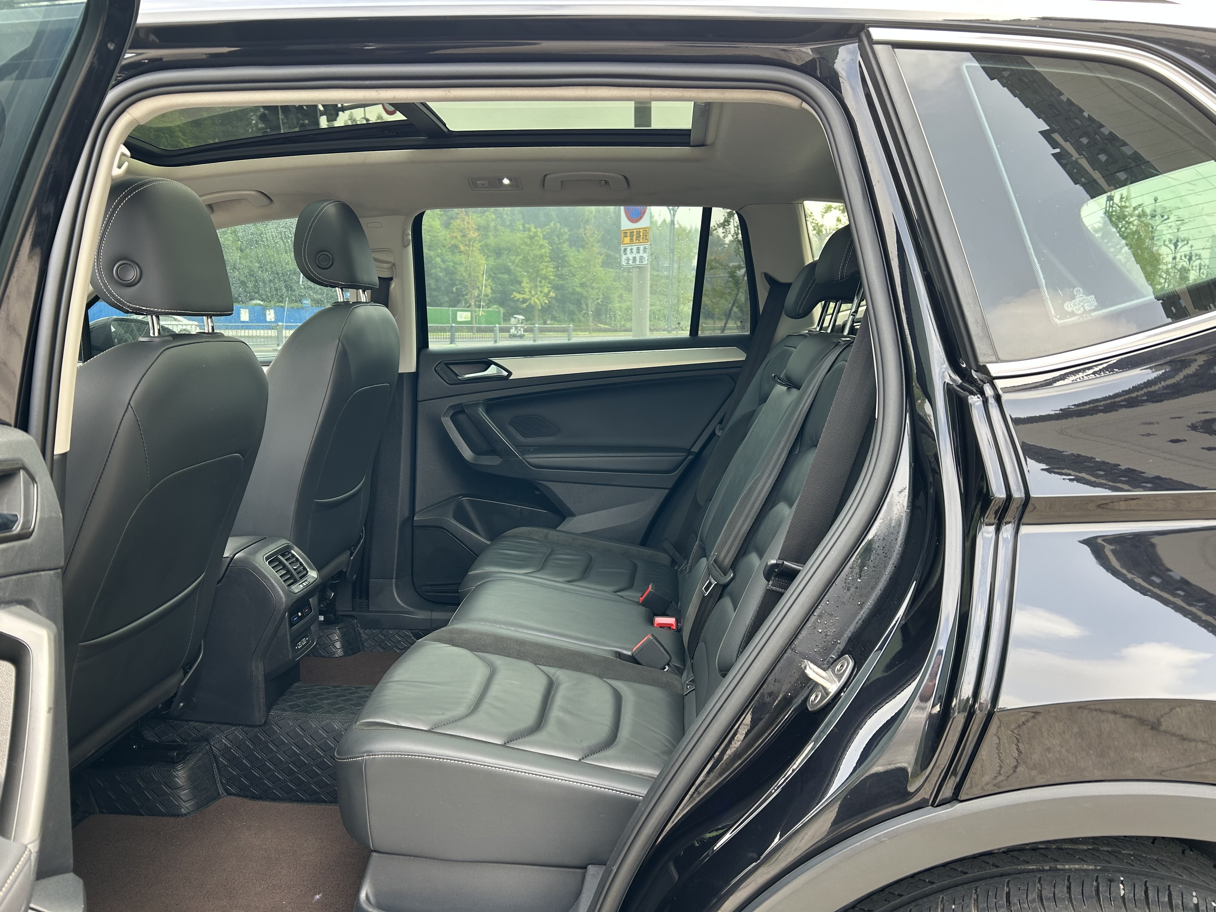 Volkswagen Tiguan L 2019 #6 Volkswagen Tiguan L 2019 car image #6