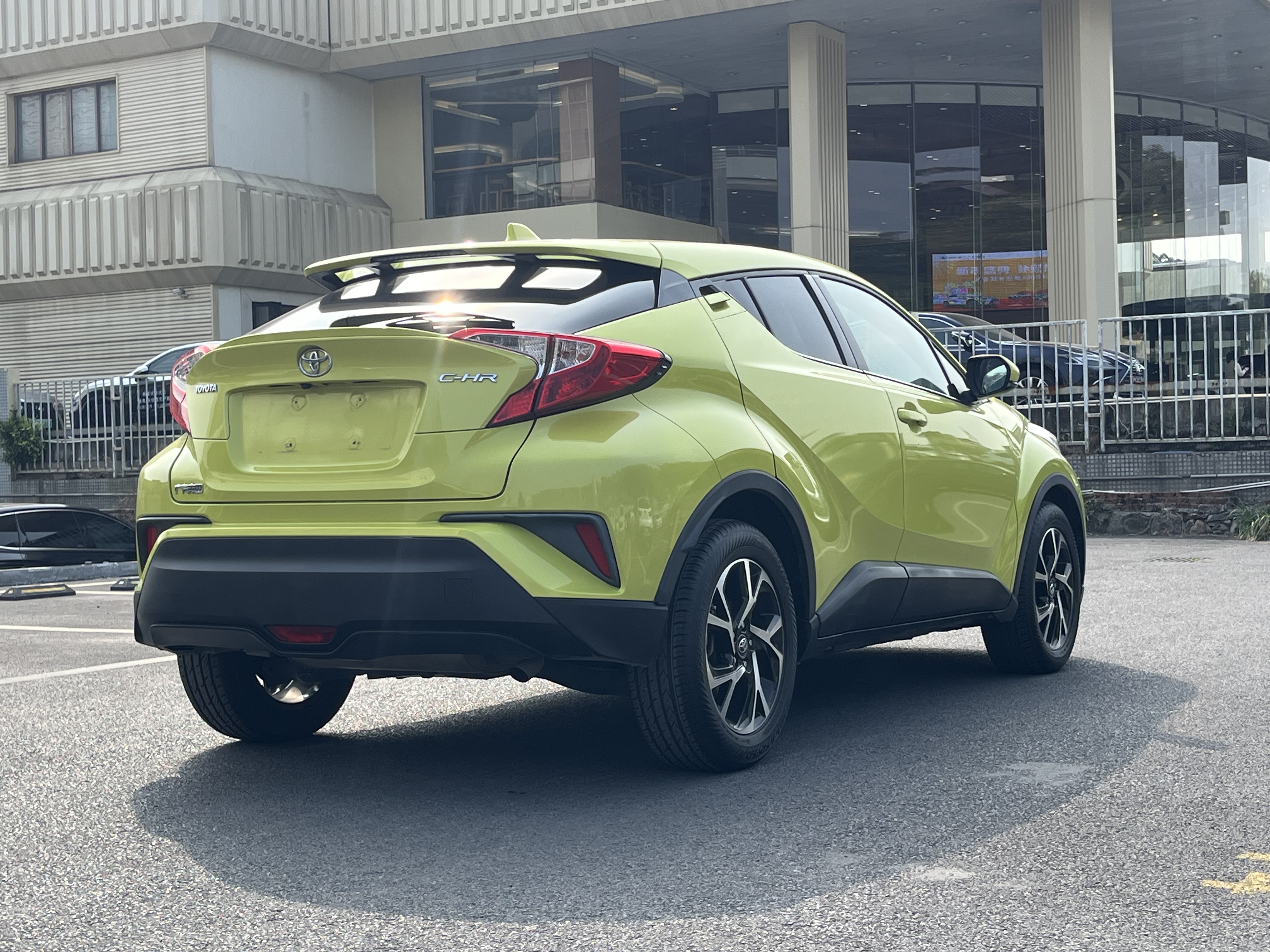 Toyota C-HR 2019 #6 Toyota C-HR 2019 immagine di auto #6