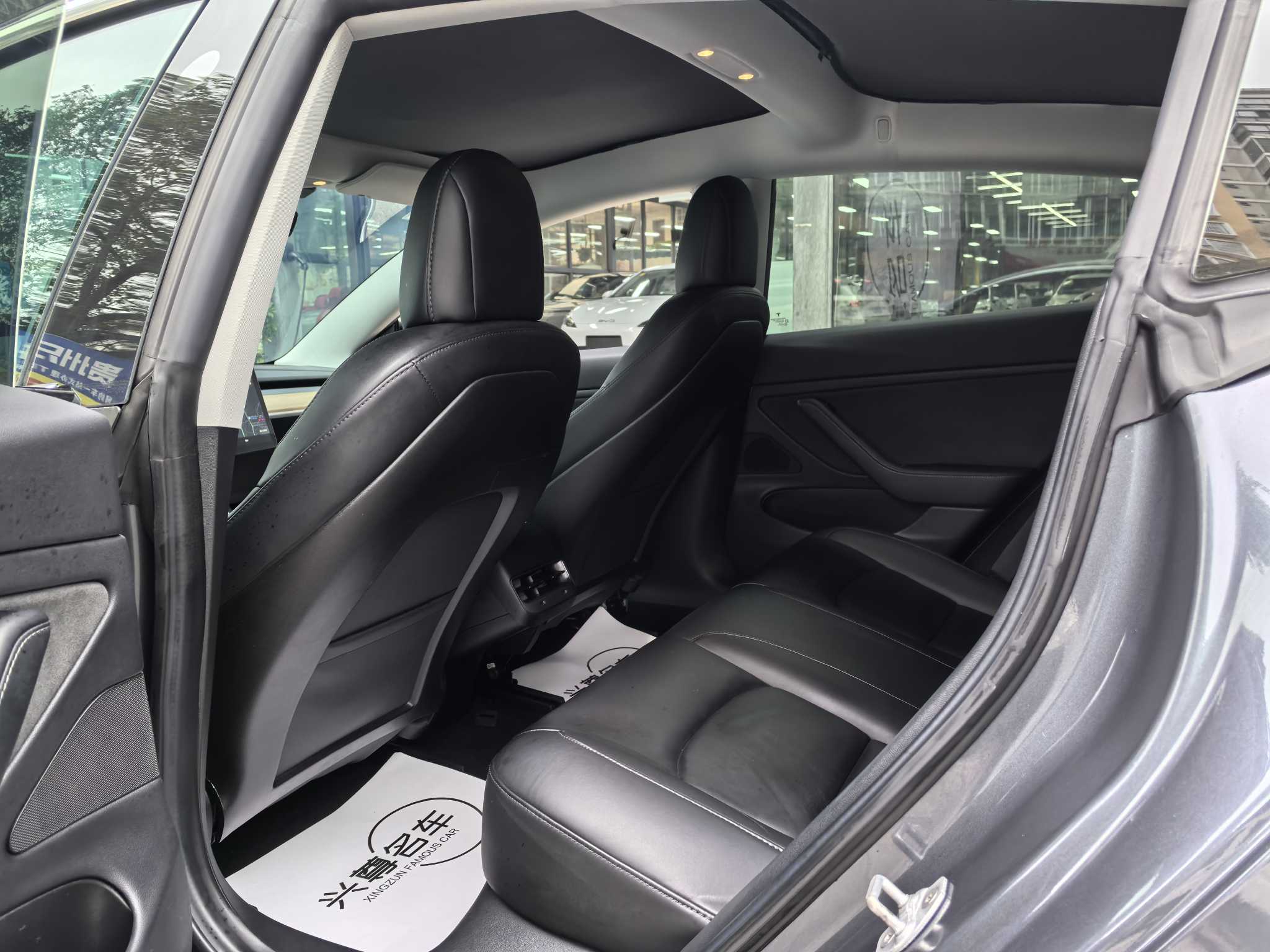 特斯拉 Model 3(进口) 2019 汽车图片 #6