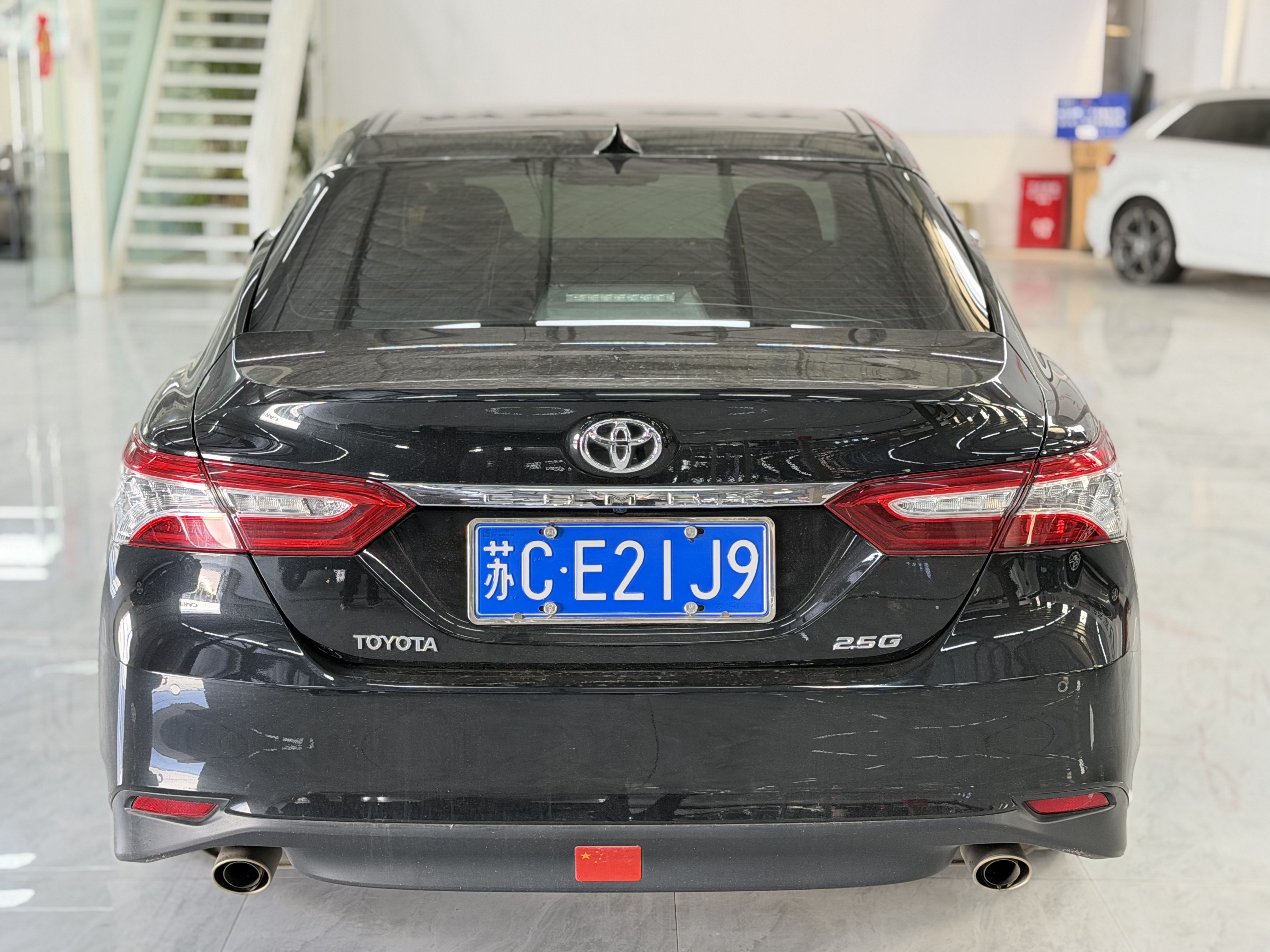 Toyota Camry 2020 immagine di auto #6
