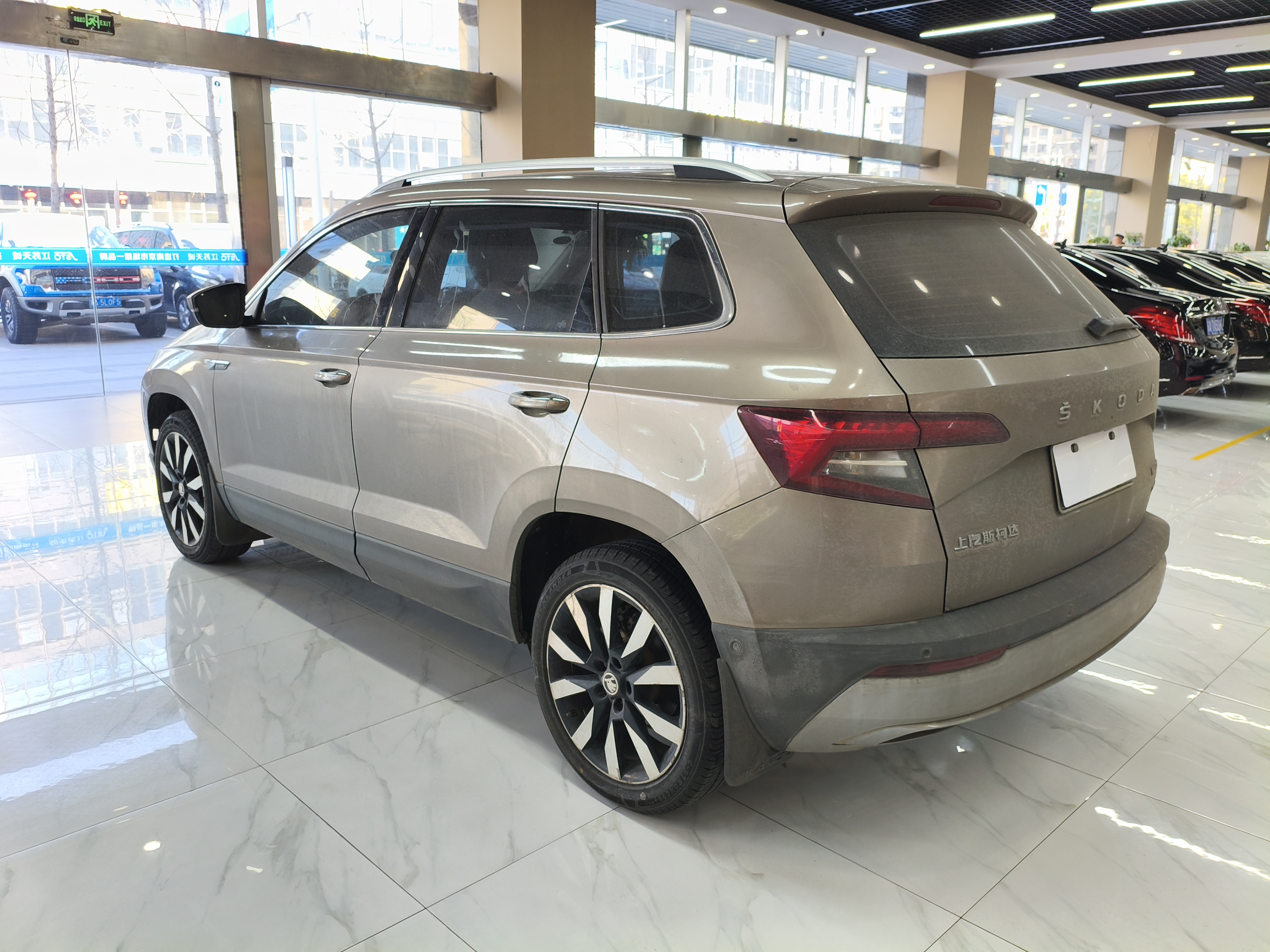 Skoda Karoq 2019 car image #6