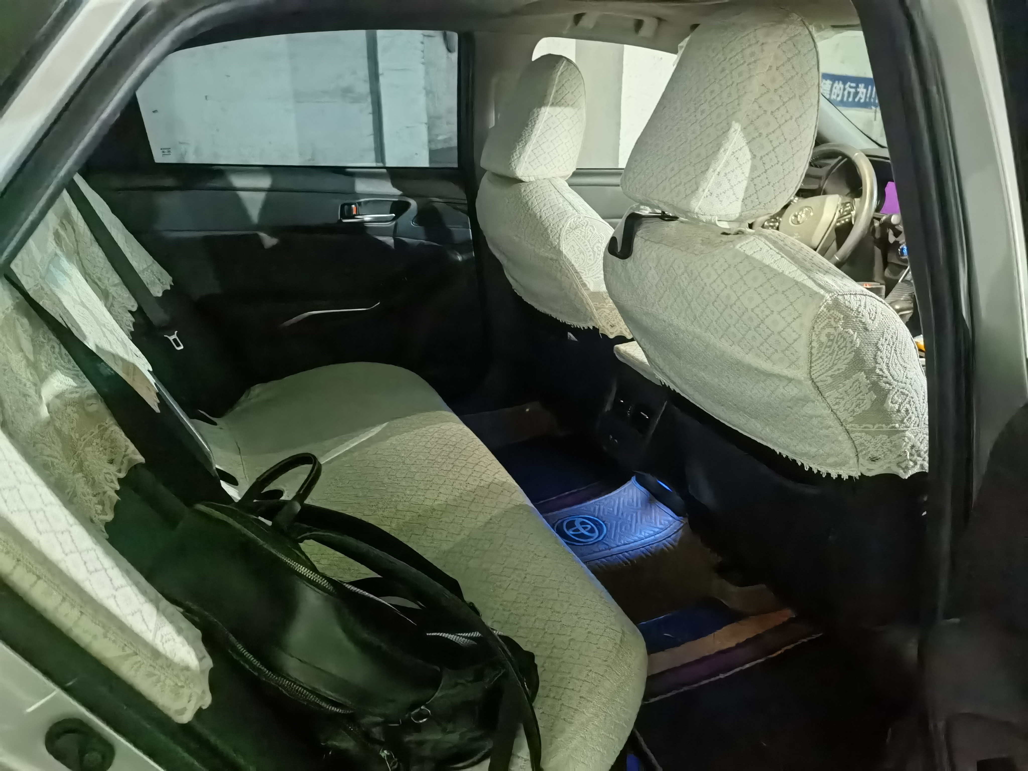 Toyota Avalon 2020 car image #6