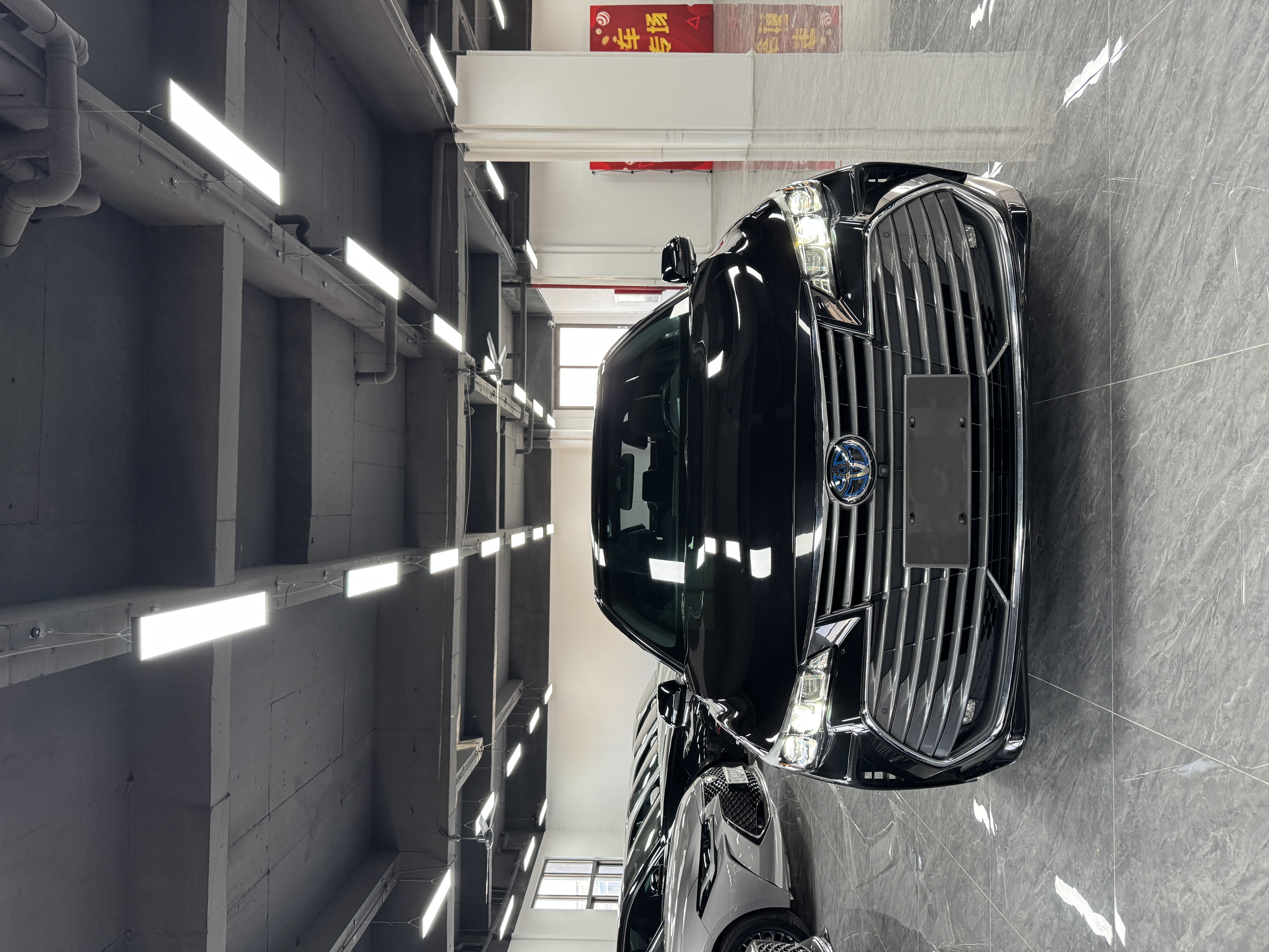 Toyota Avalon 2019 car image #6