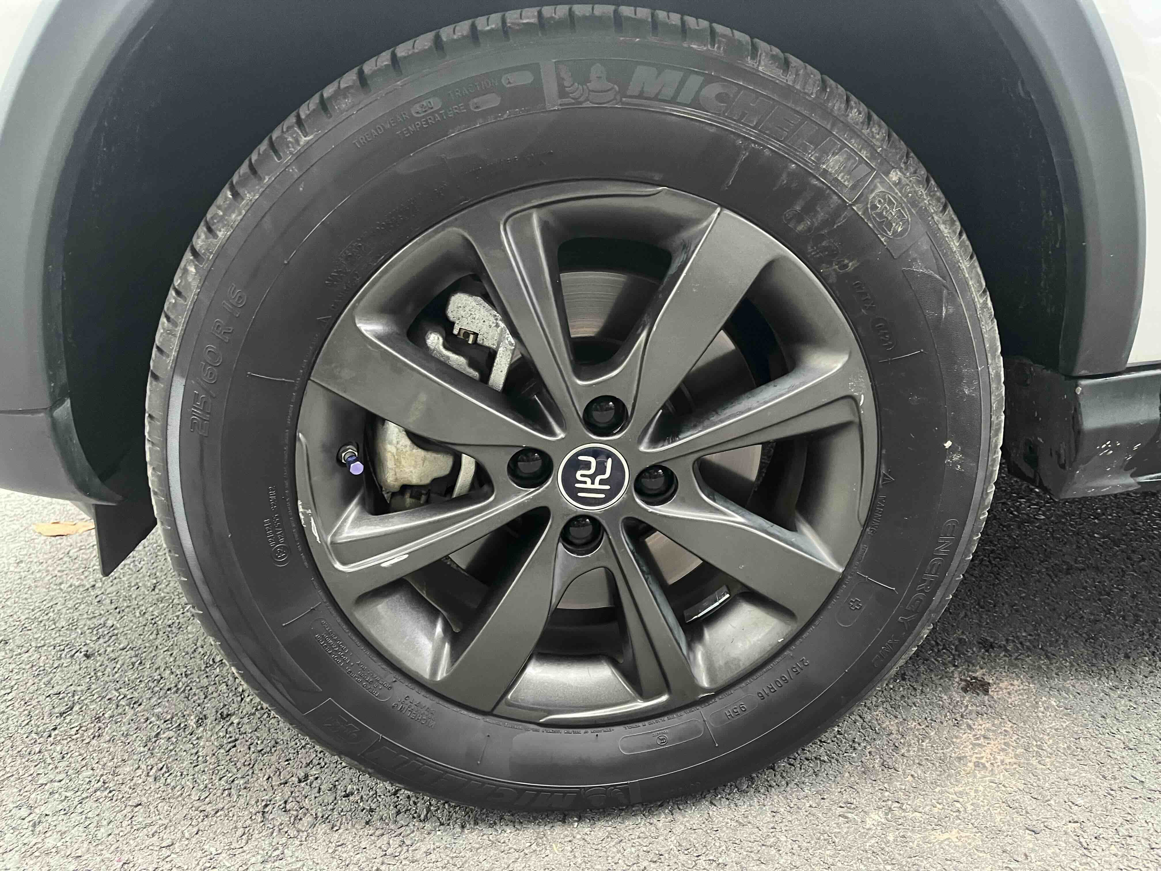 BYD Yuan New Energy 2020 car image #6