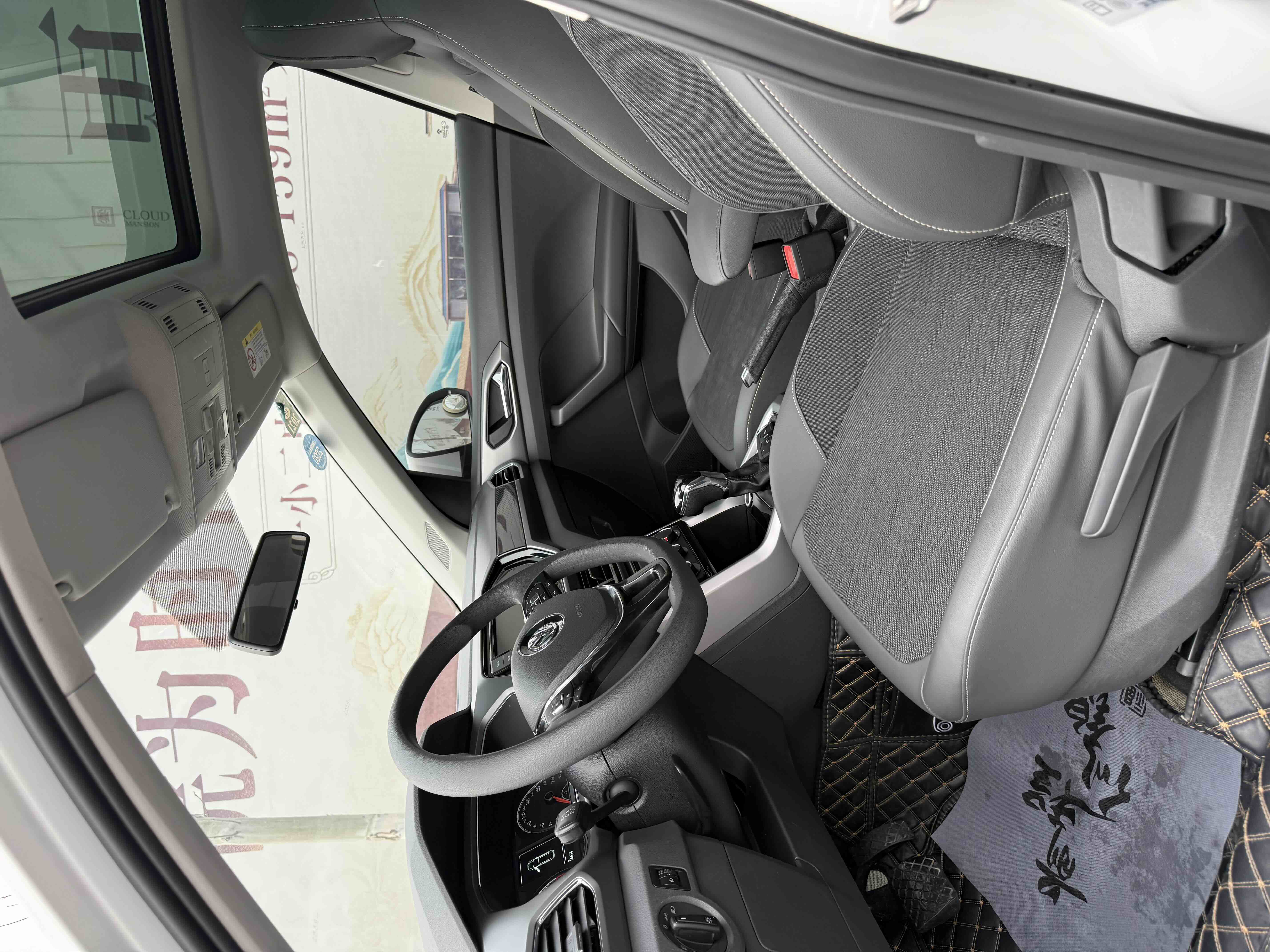 Volkswagen T-Cross 2019 #6 Volkswagen T-Cross 2019 car image #6