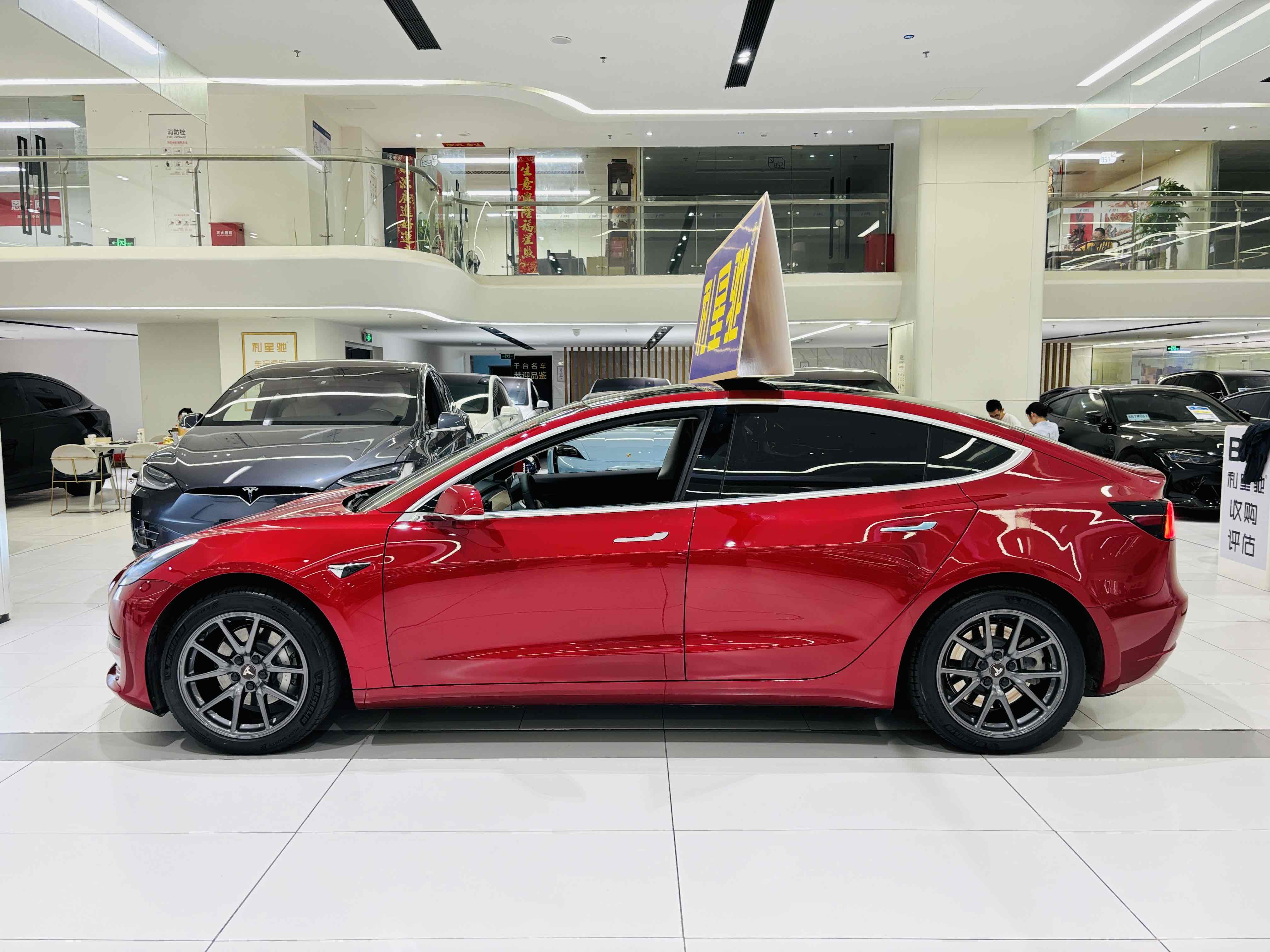 特斯拉 Model 3(进口) 2019 汽车图片 #6