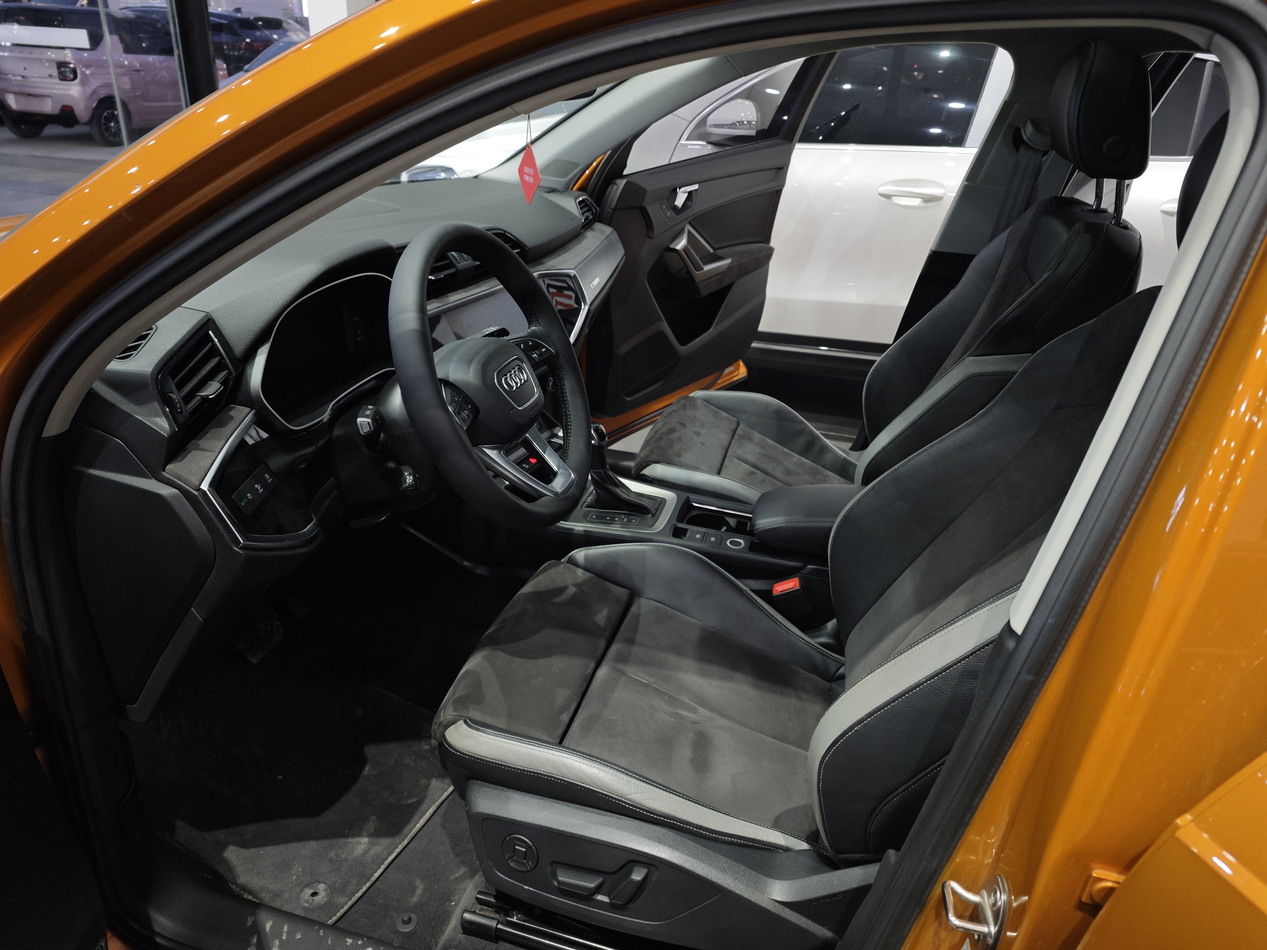 Audi Q3 2019 #6 Audi Q3 2019 car image #6