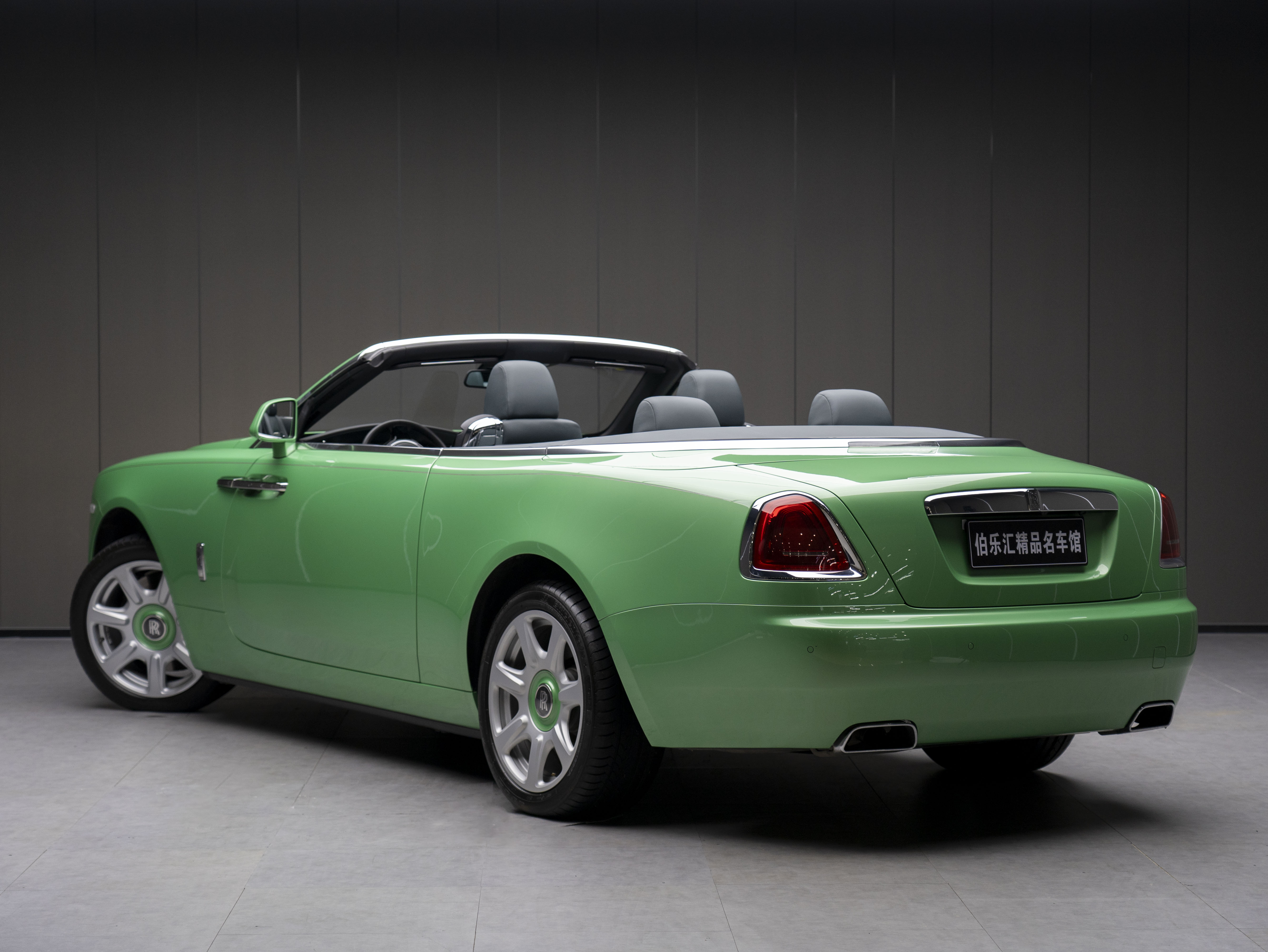 Rolls-Royce Dawn 2019 car image #6