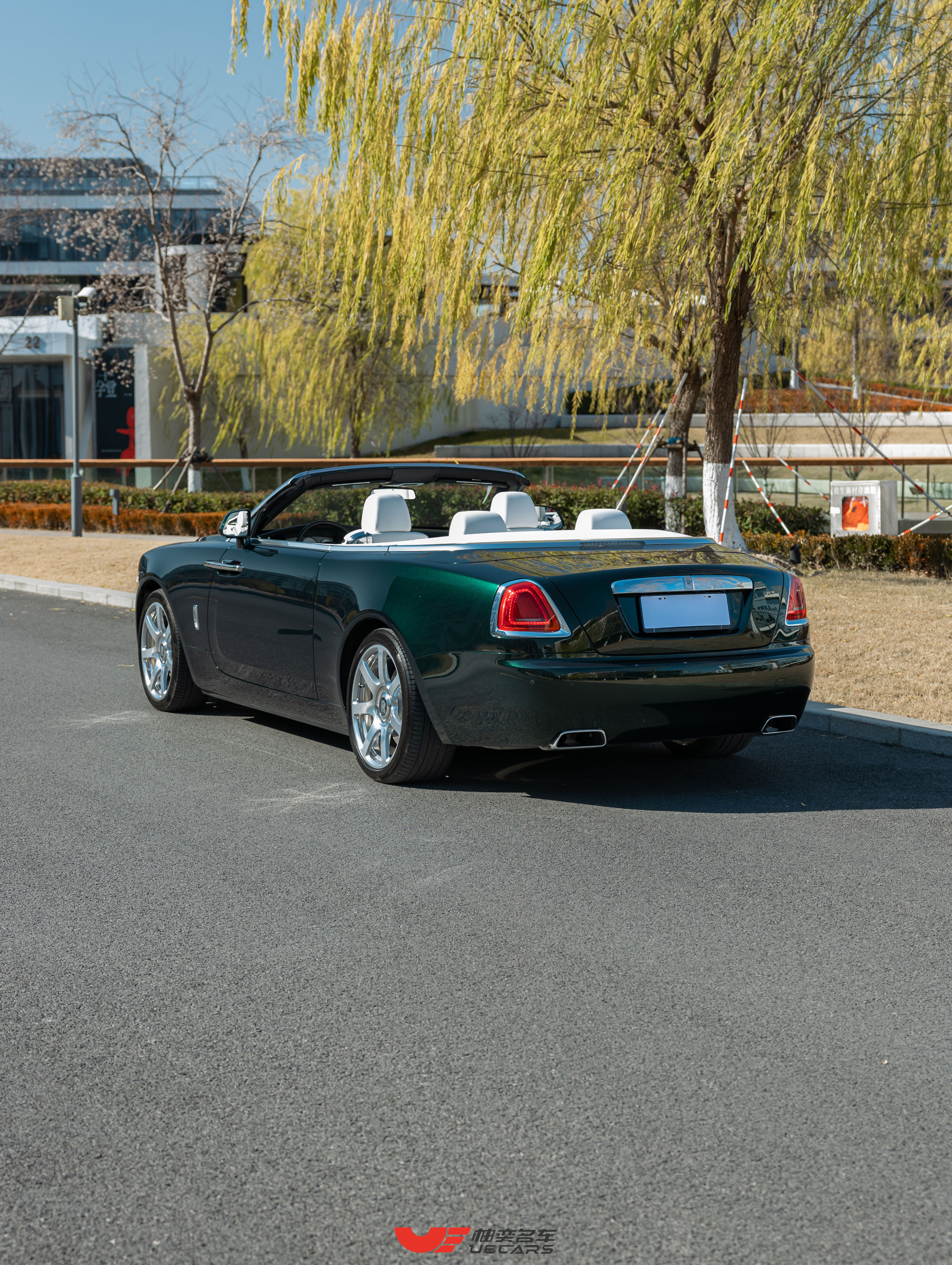 劳斯莱斯 曜影 2019 汽车图片 #6