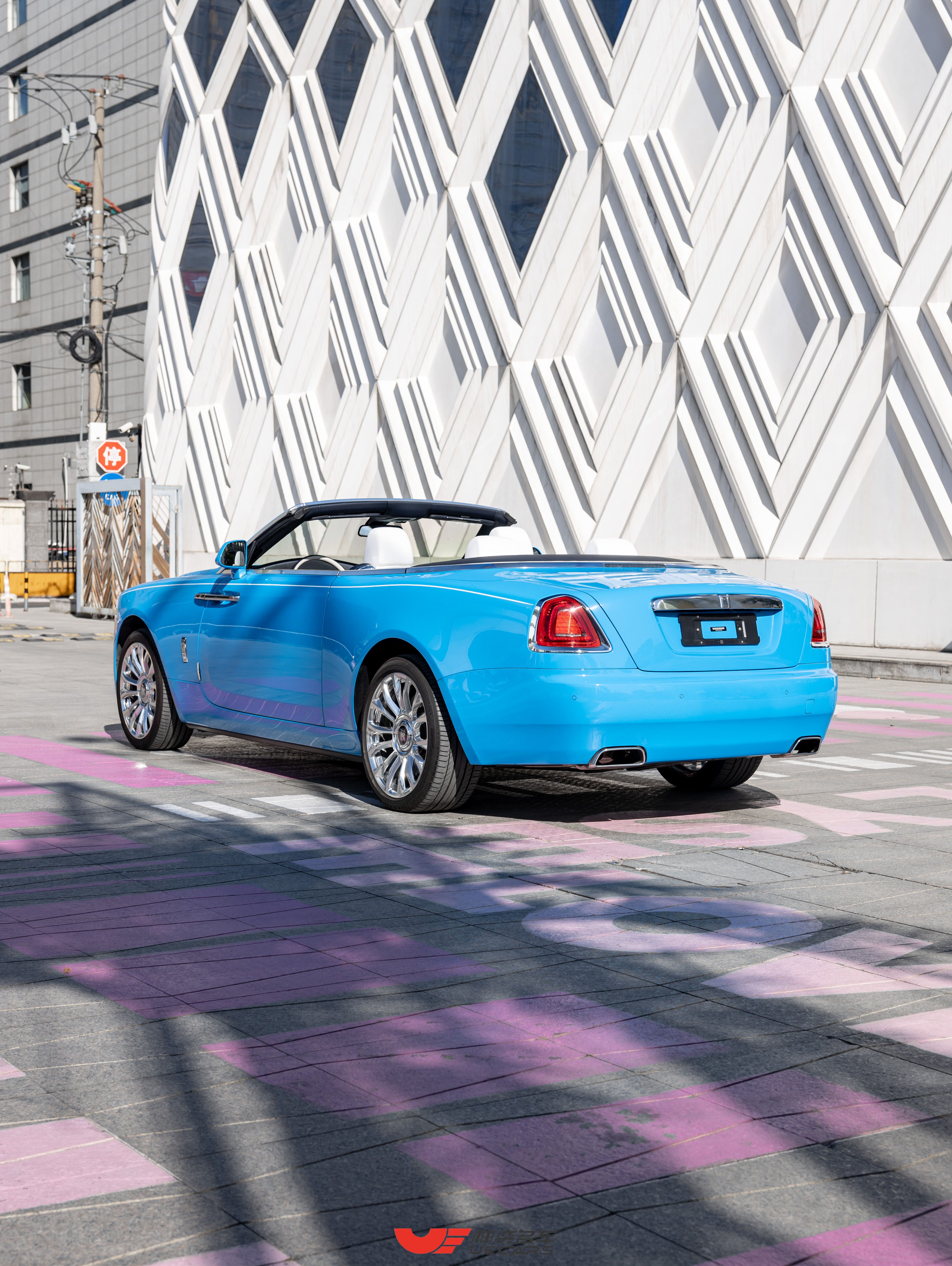 Rolls-Royce Dawn 2020 car image #6