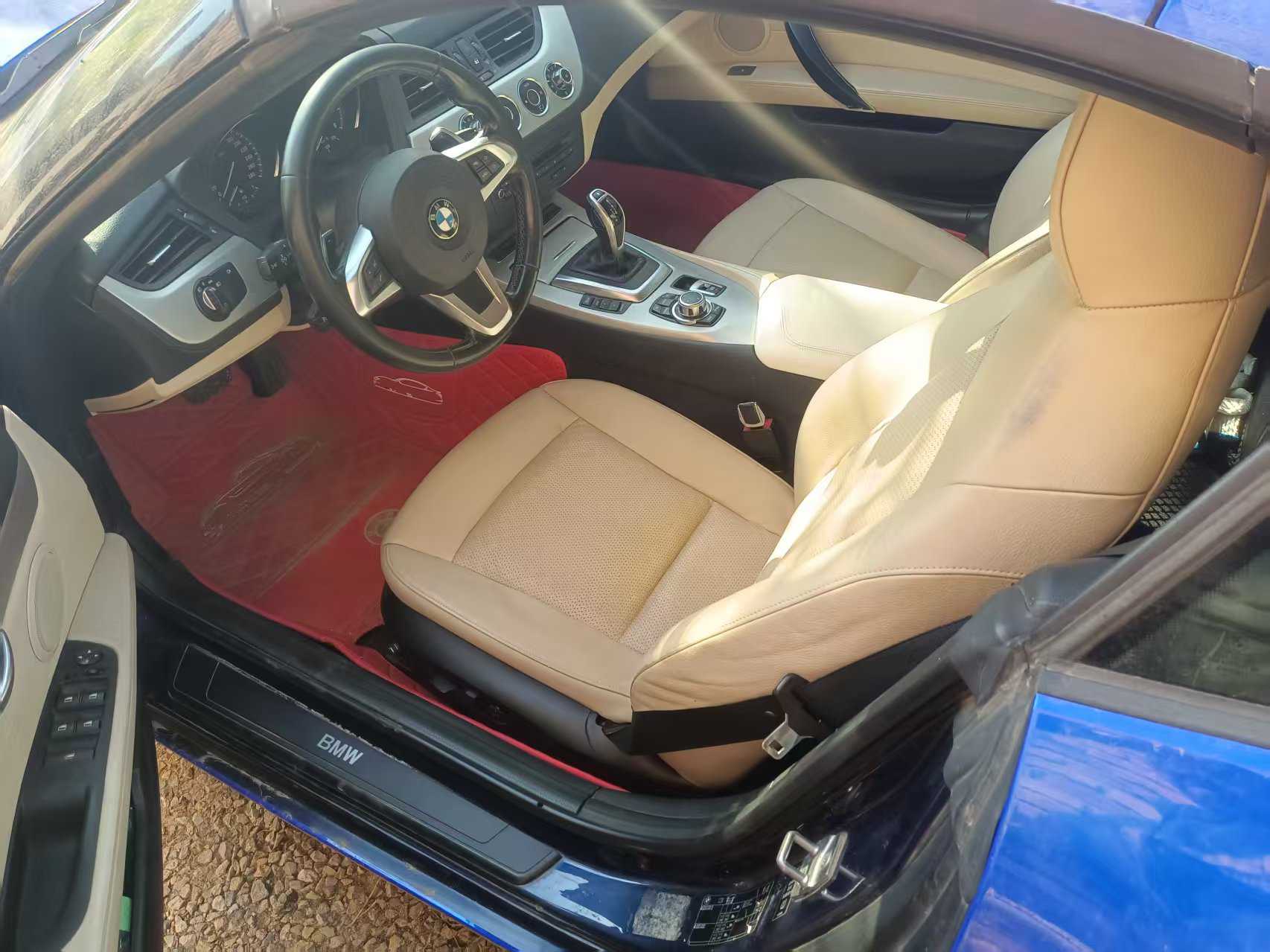 BMW Z4 2012 car image #6