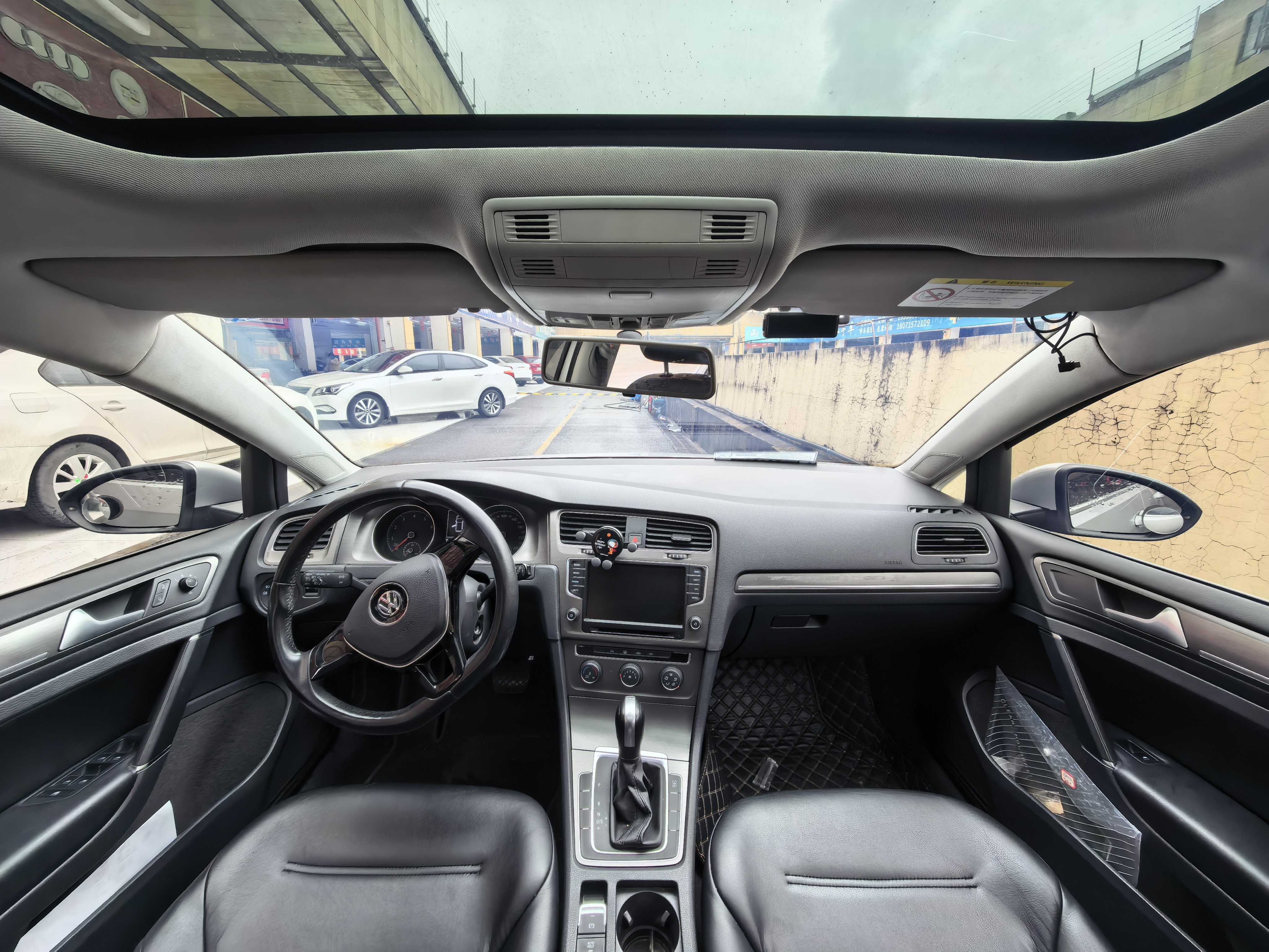 Volkswagen Golf 2015 car image #6