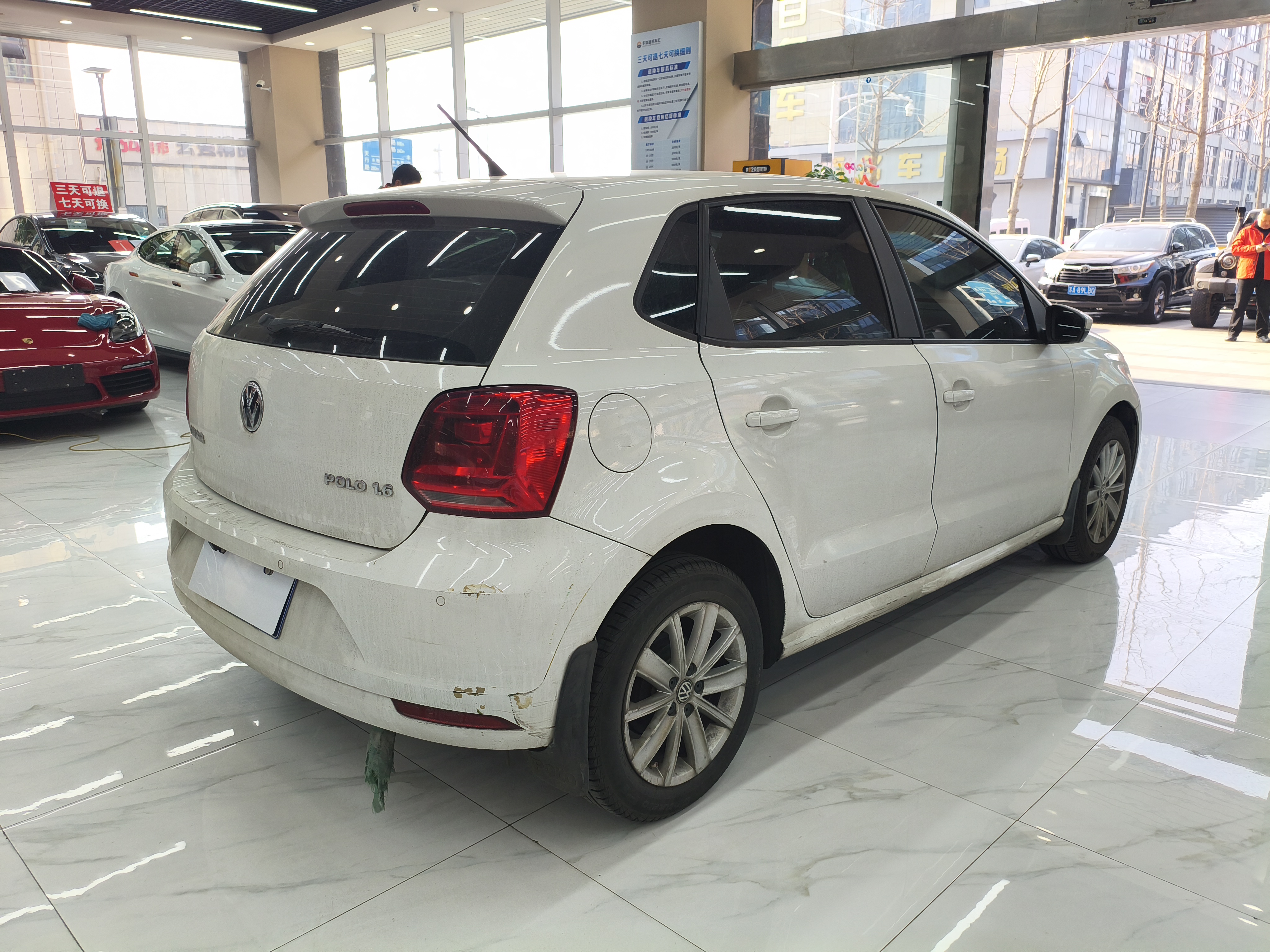 Volkswagen Polo 2015 immagine di auto #6