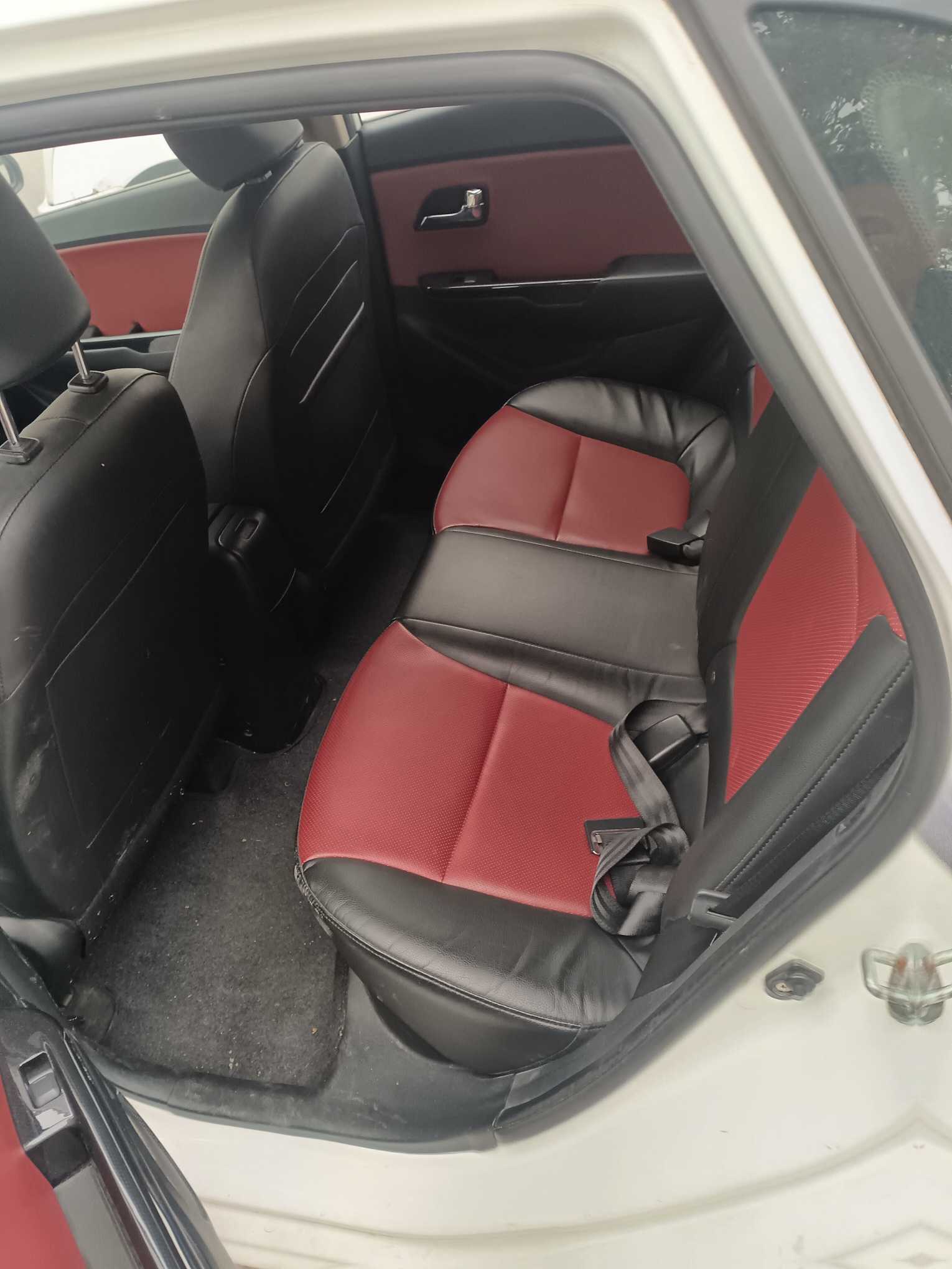 Kia K2 2013 #6 Kia K2 2013 car image #6
