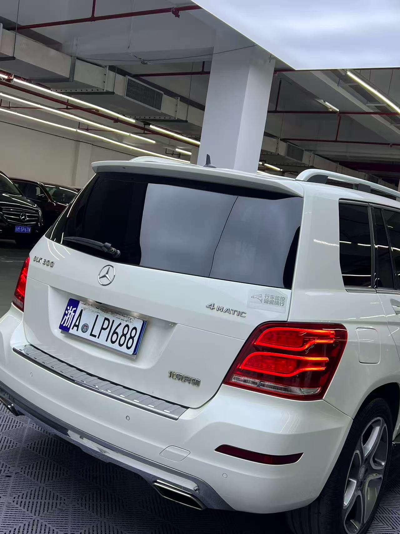 Mercedes-Benz GLK Class 2015 car image #6