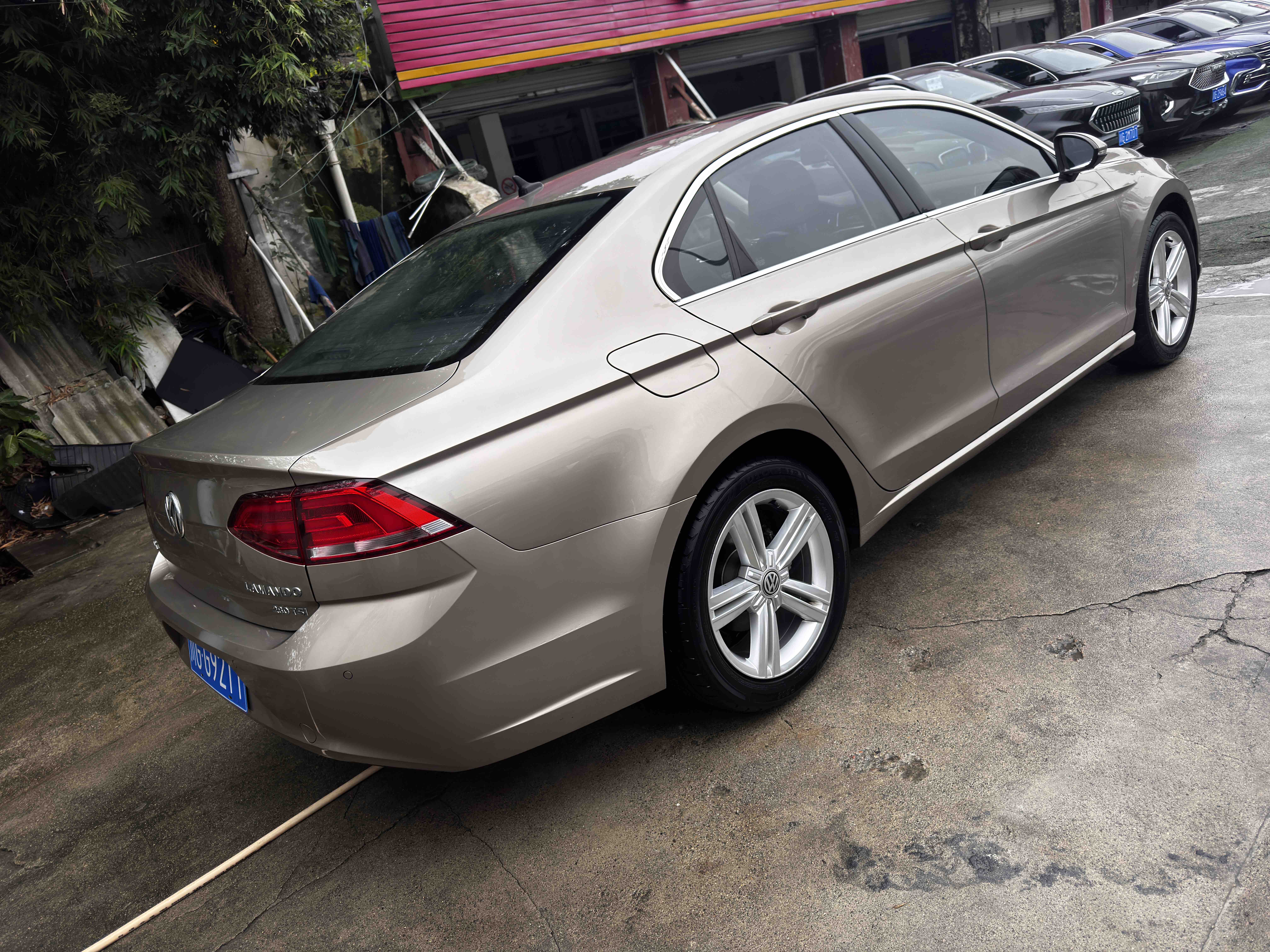 Volkswagen Lamando 2016 immagine di auto #6