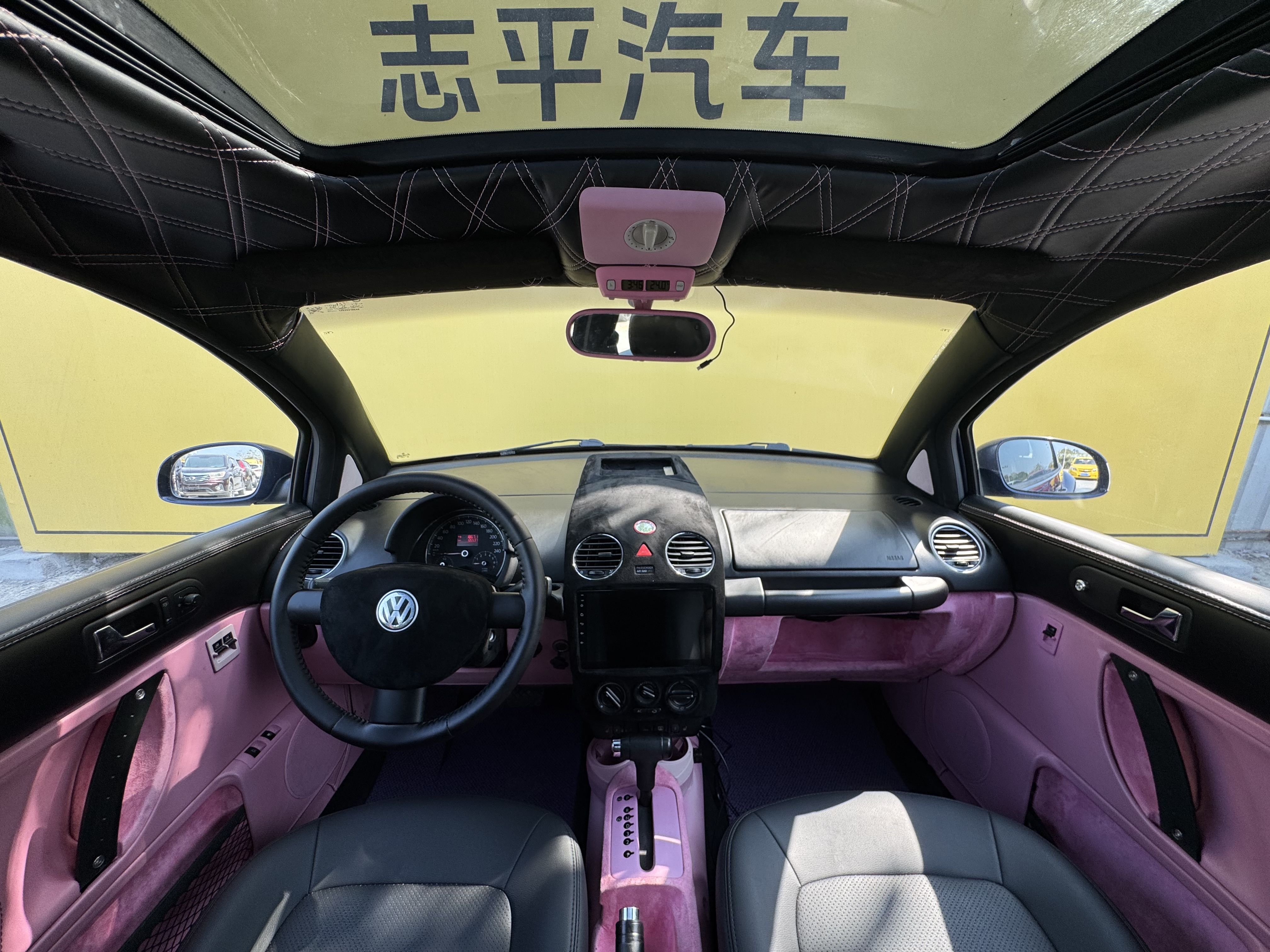 Volkswagen Beetle 2008 immagine di auto #6