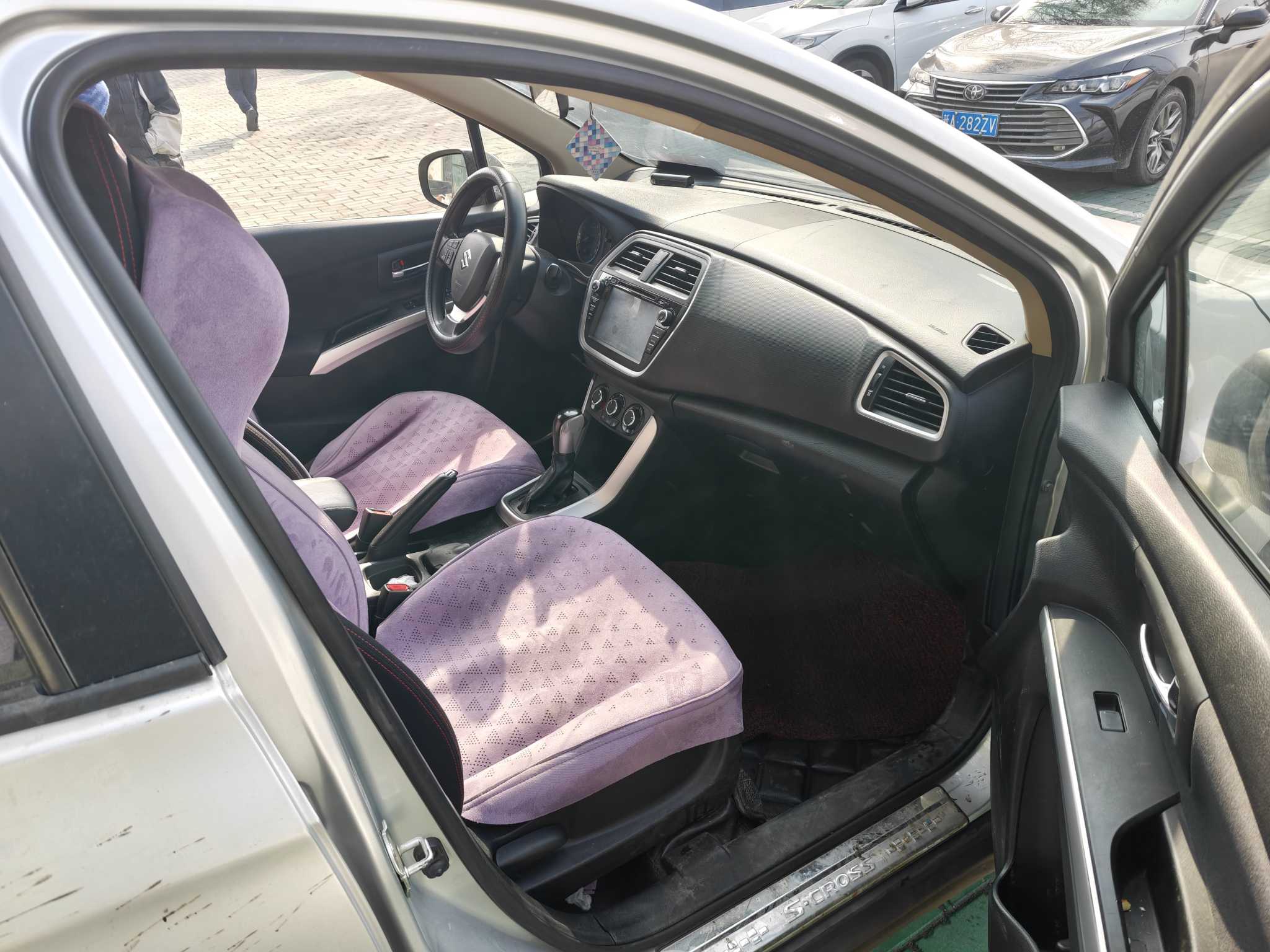 Suzuki S-Cross 2014 صورة سيارة #6