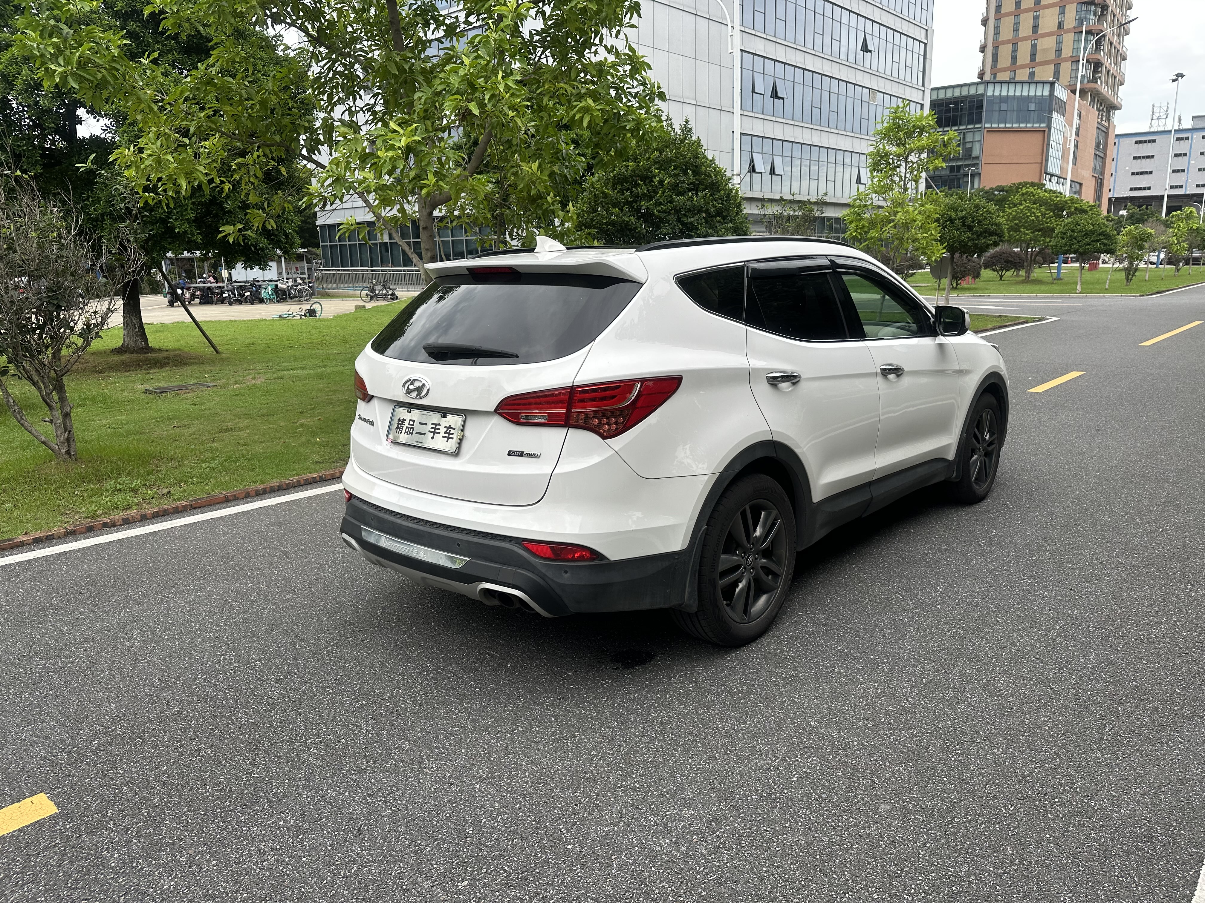 Hyundai Santa Fe (Imported) 2013 car image #6