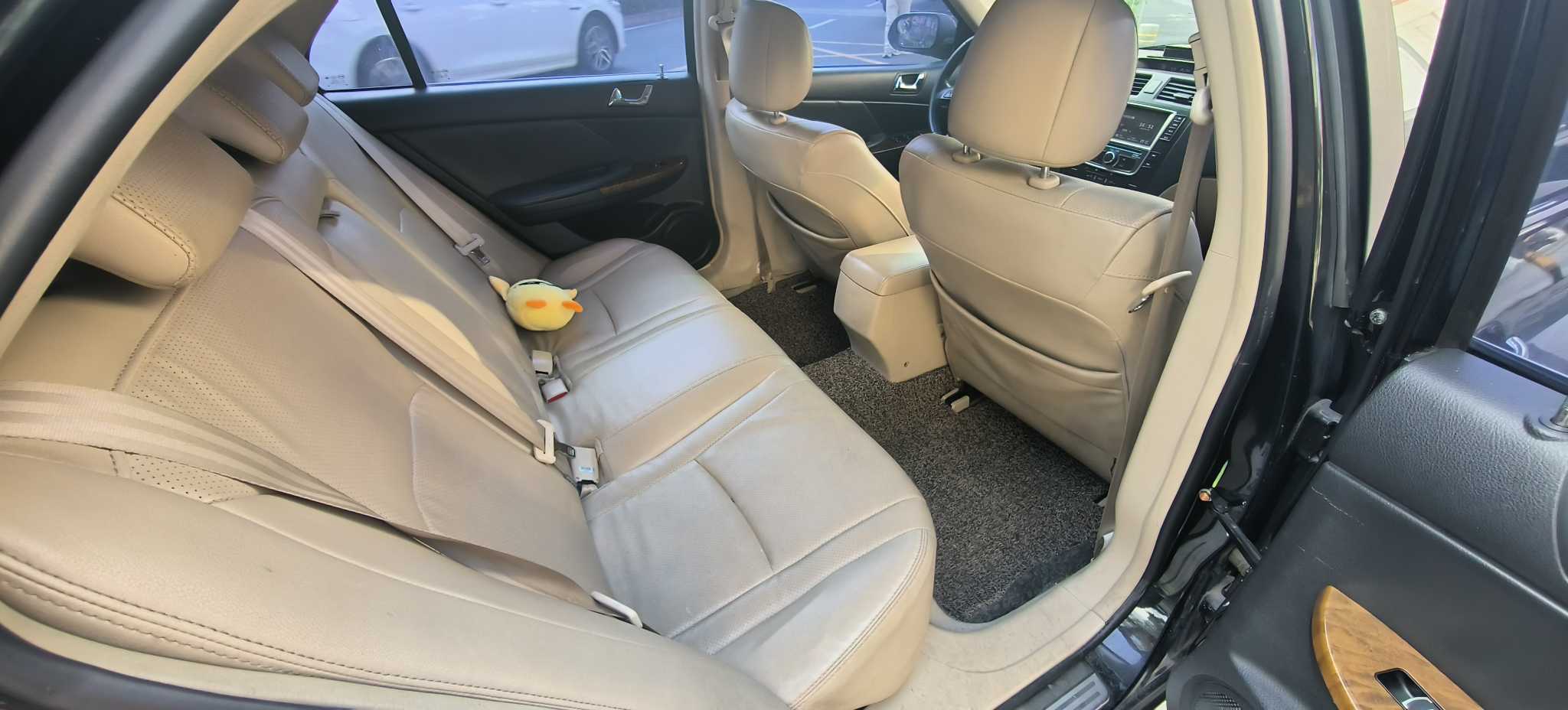 BYD G6 2013 imagen de coche #6