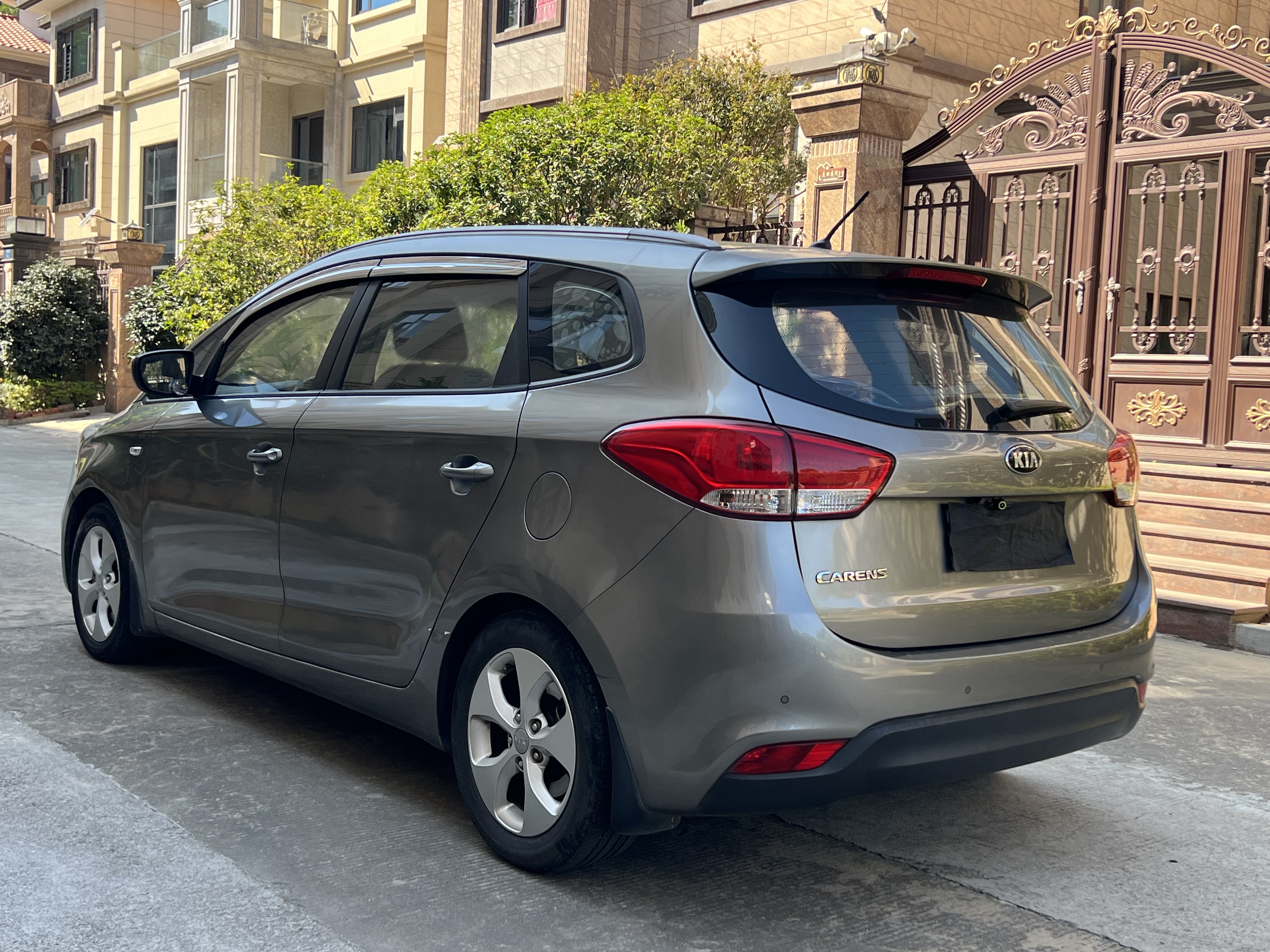 起亚 佳乐 2014 汽车图片 #6