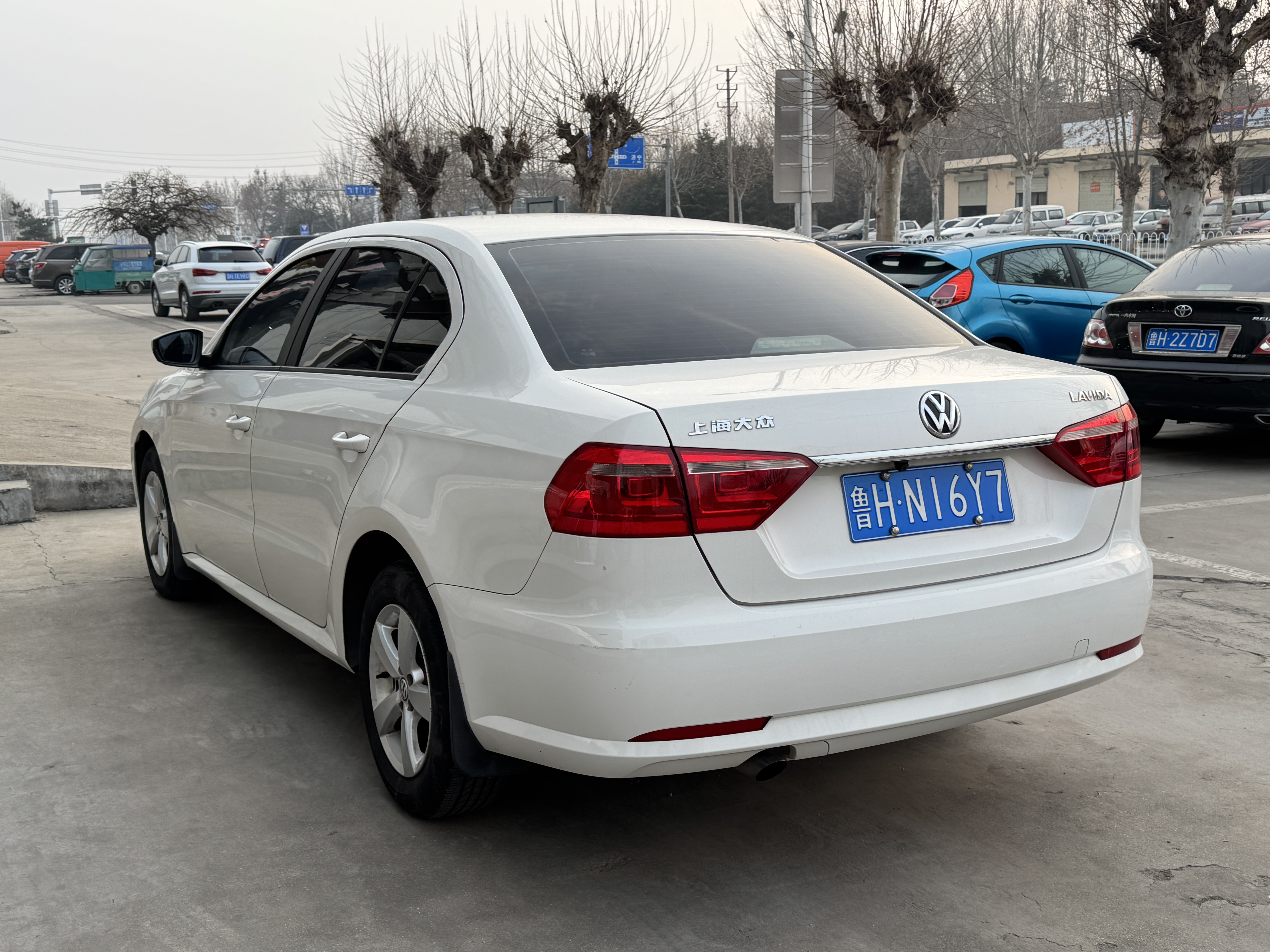 Volkswagen Lavida 2014 car image #6