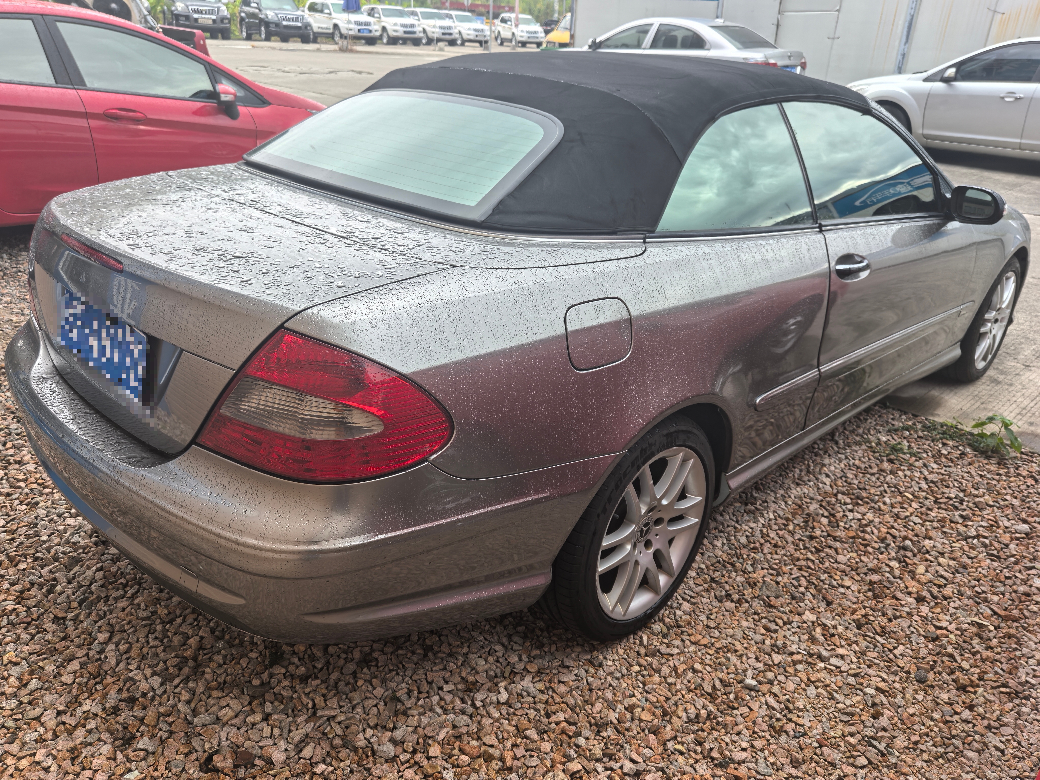 Mercedes-Benz CLK Class 2009 immagine di auto #6