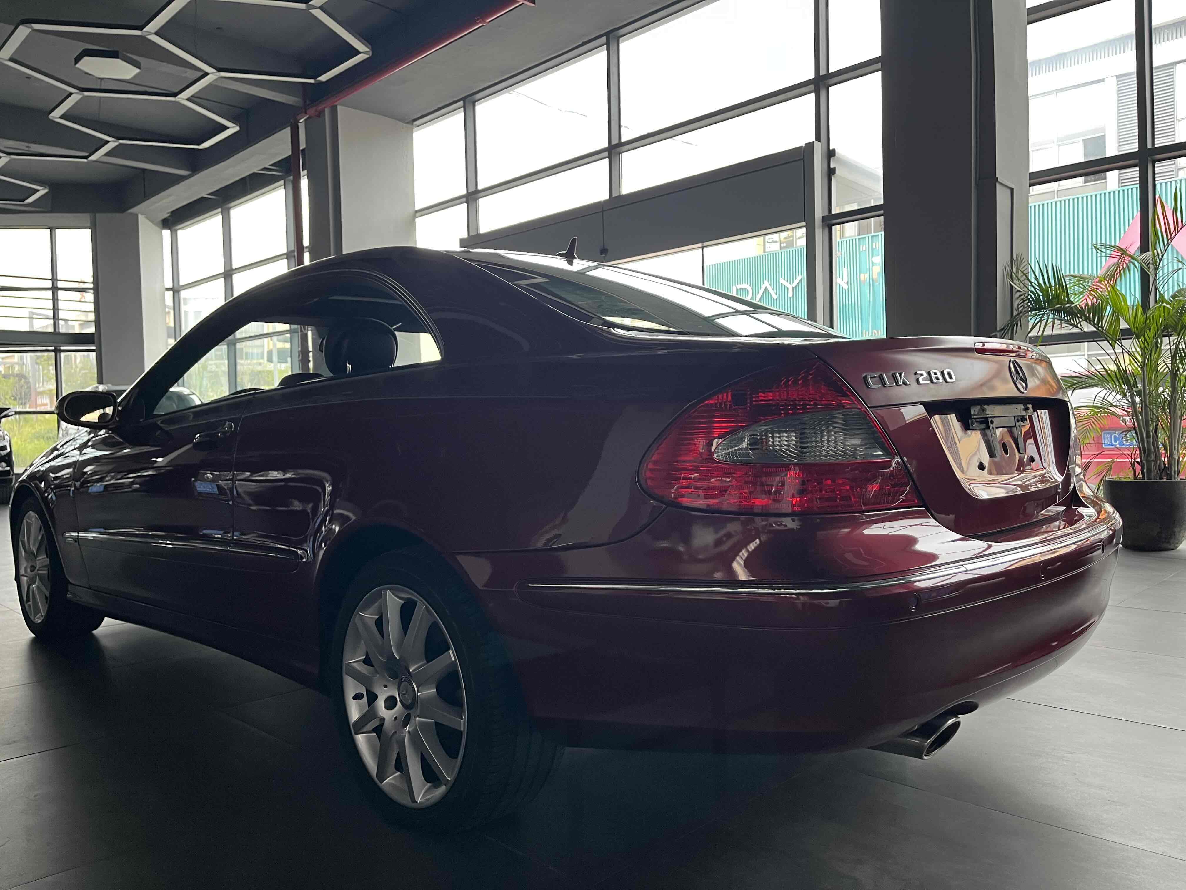 Mercedes-Benz CLK Class 2008 car image #6