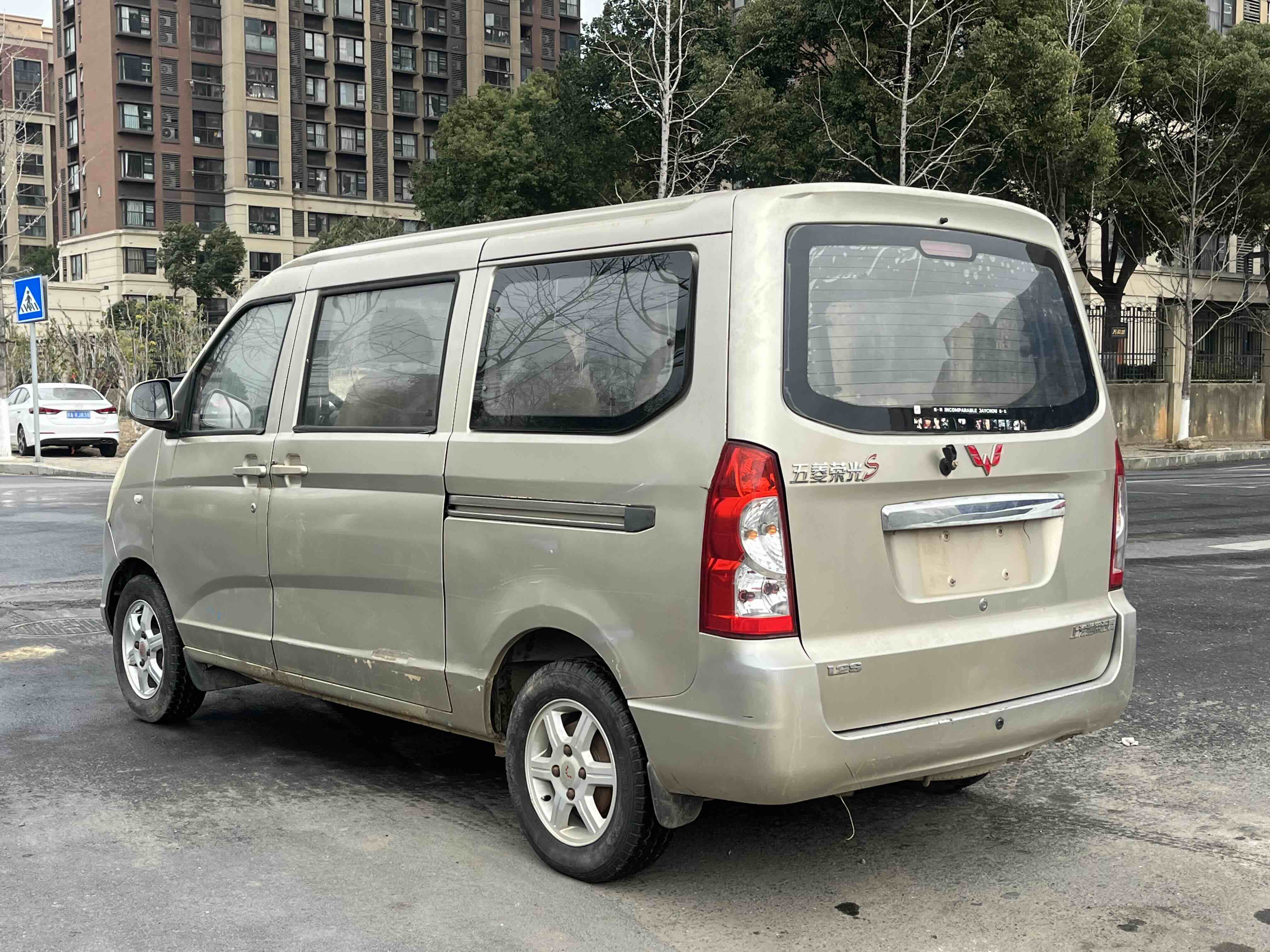 Wuling Rongguang 2015 car image #6