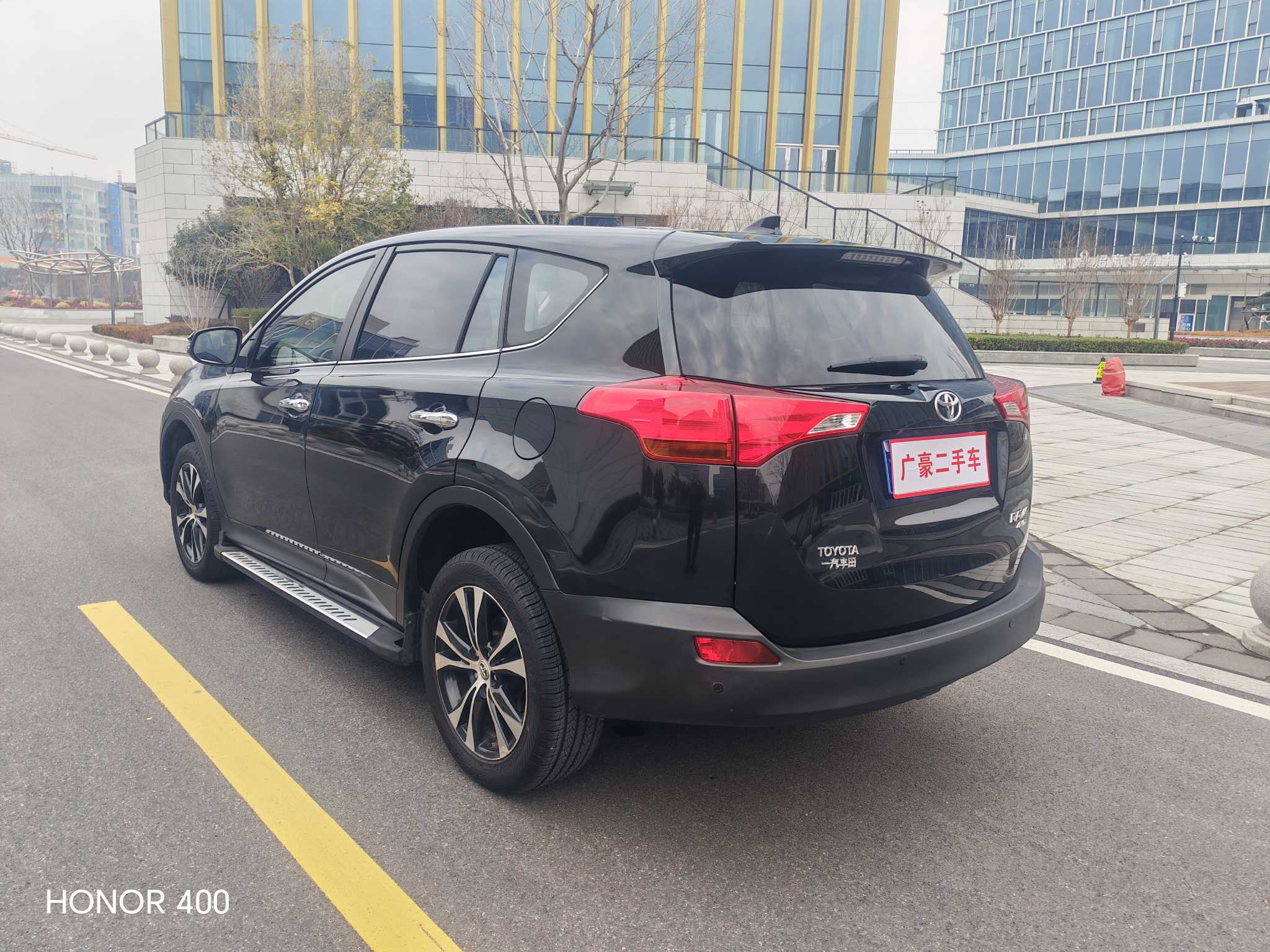 Toyota RAV4 2016 car image #6
