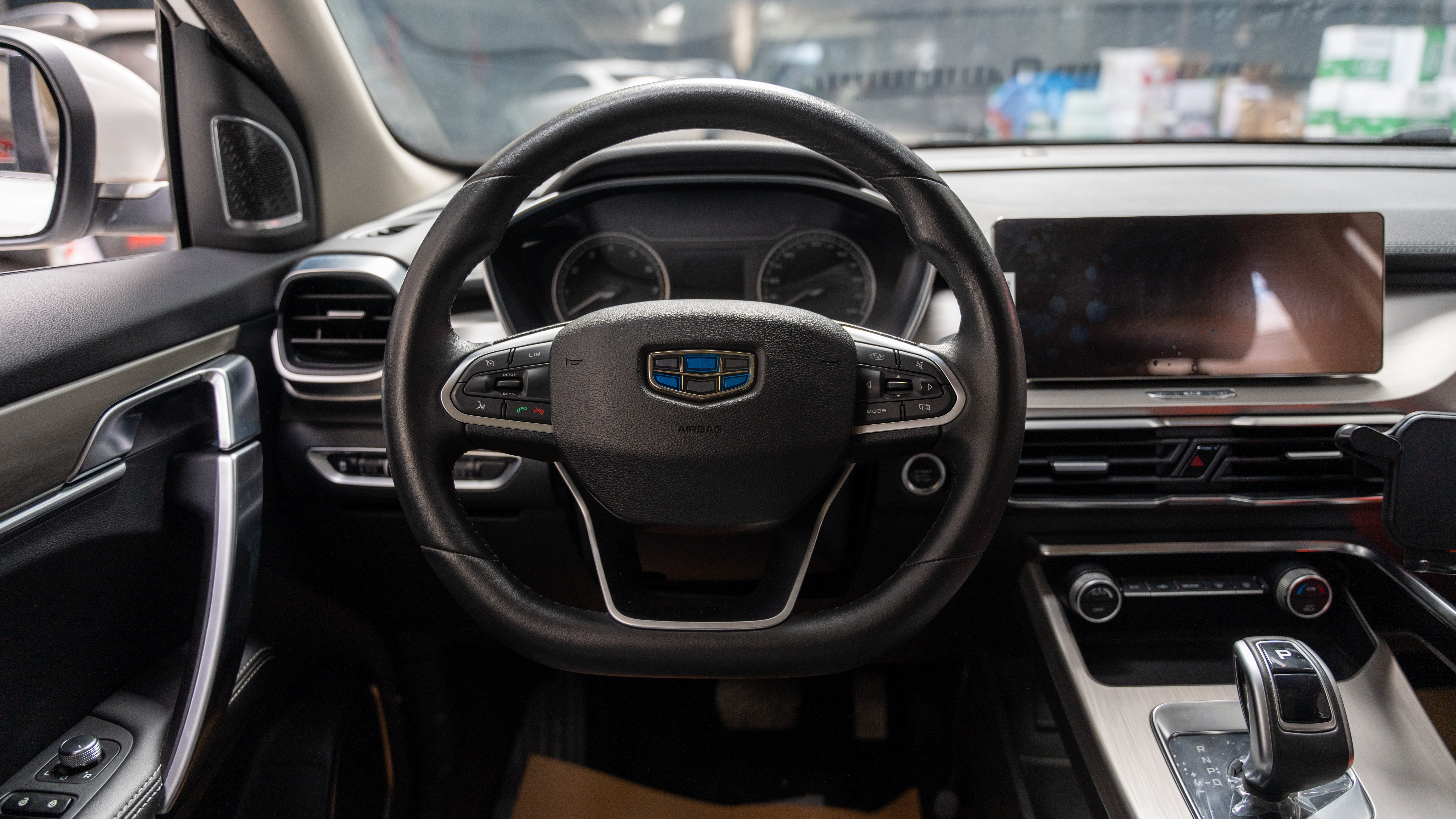 GEELY Coolray 2019 car image #6