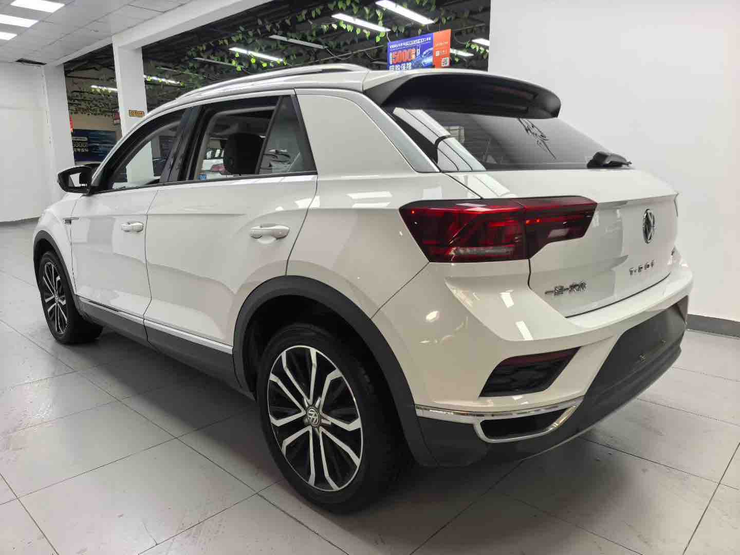 T-Roc 2020 #6 T-Roc 2020 car image #6