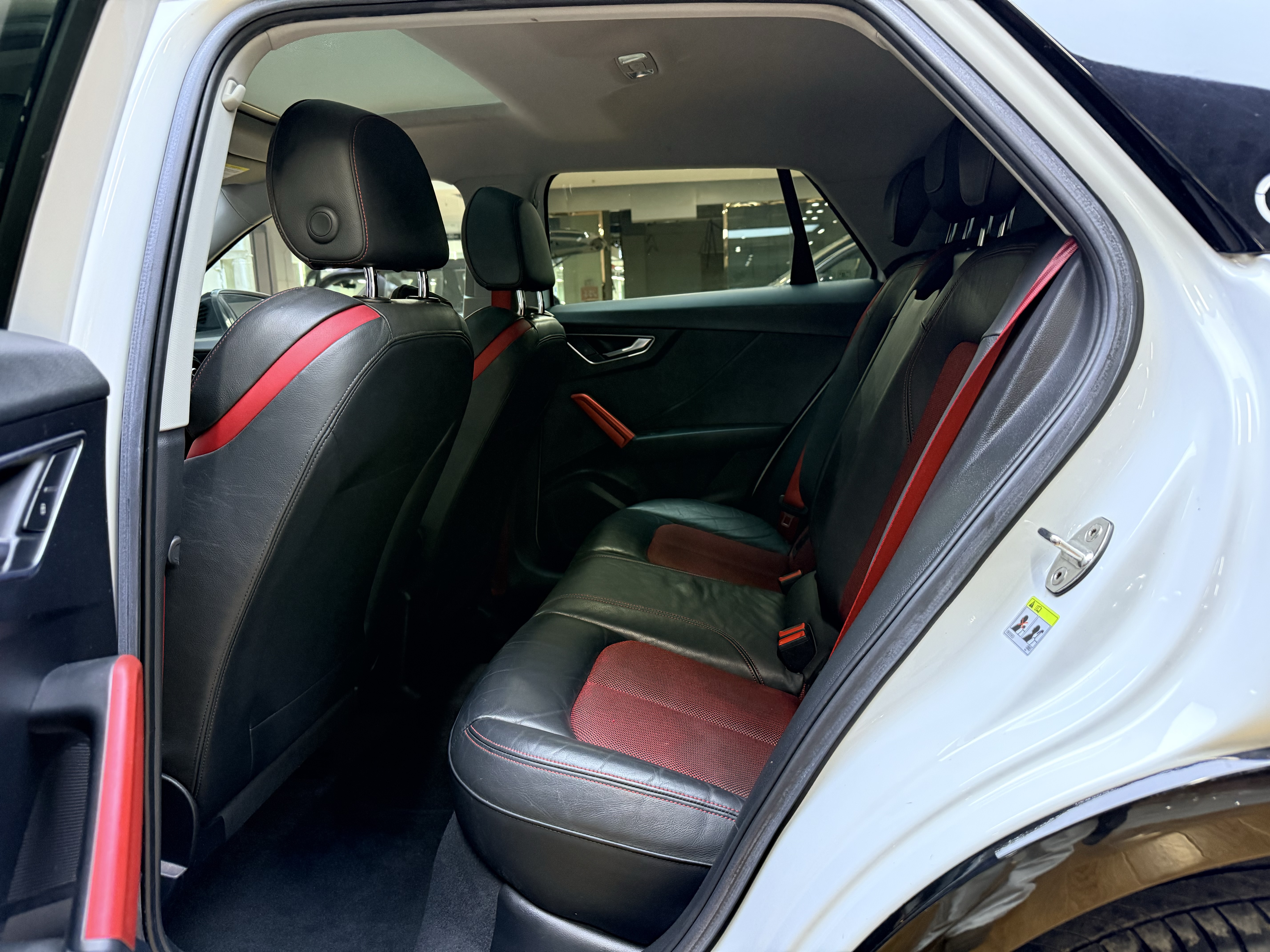 Q2L 2019 car image #6