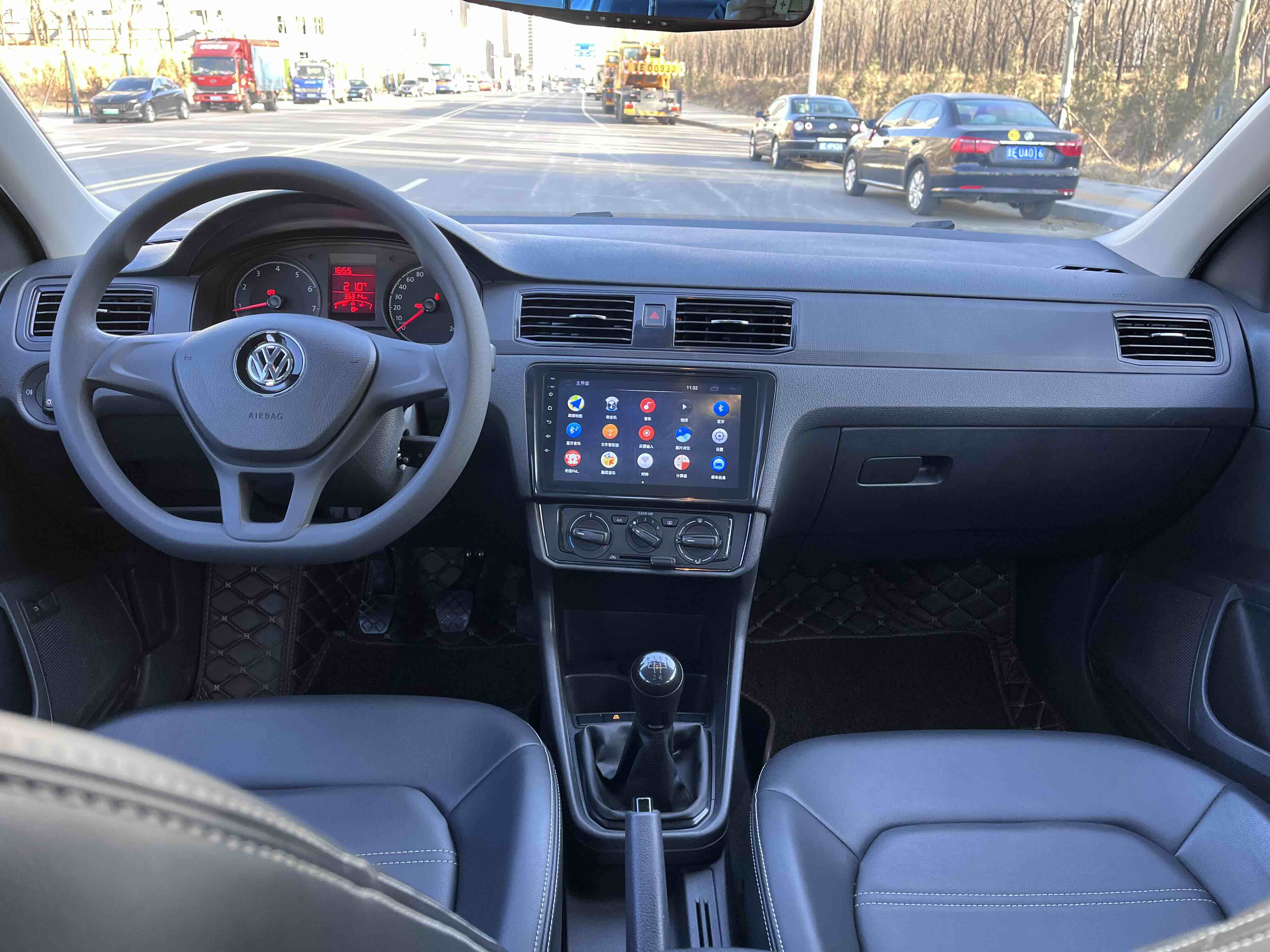 Santana 2019 car image #6