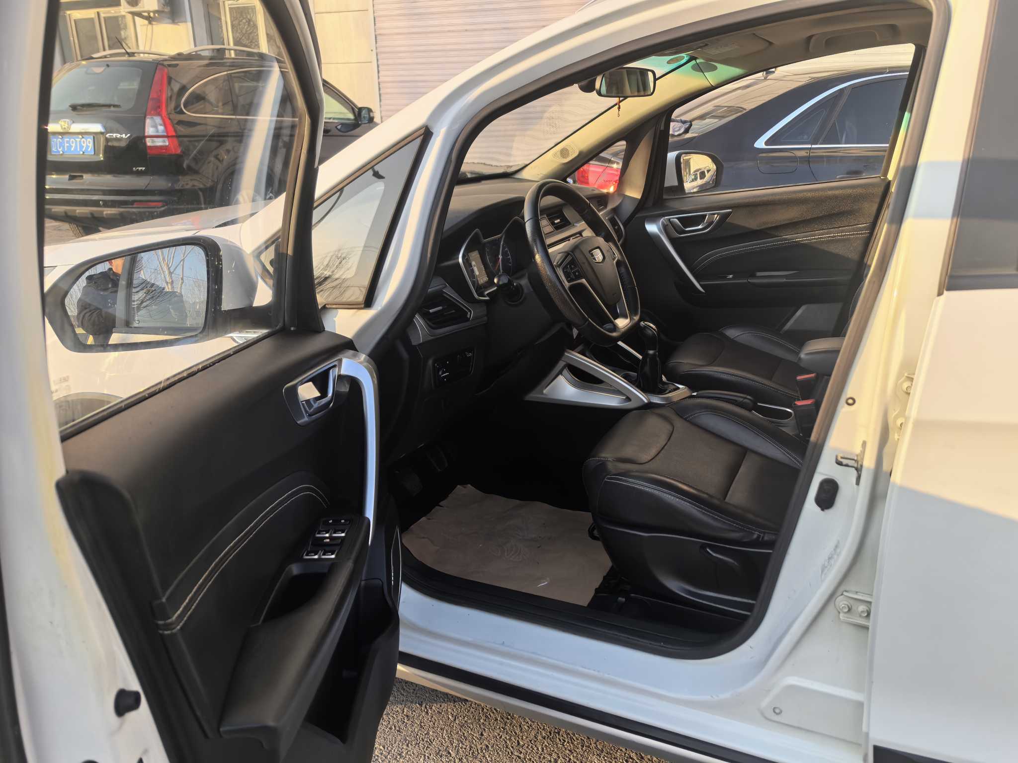 2019 immagine di auto #6
