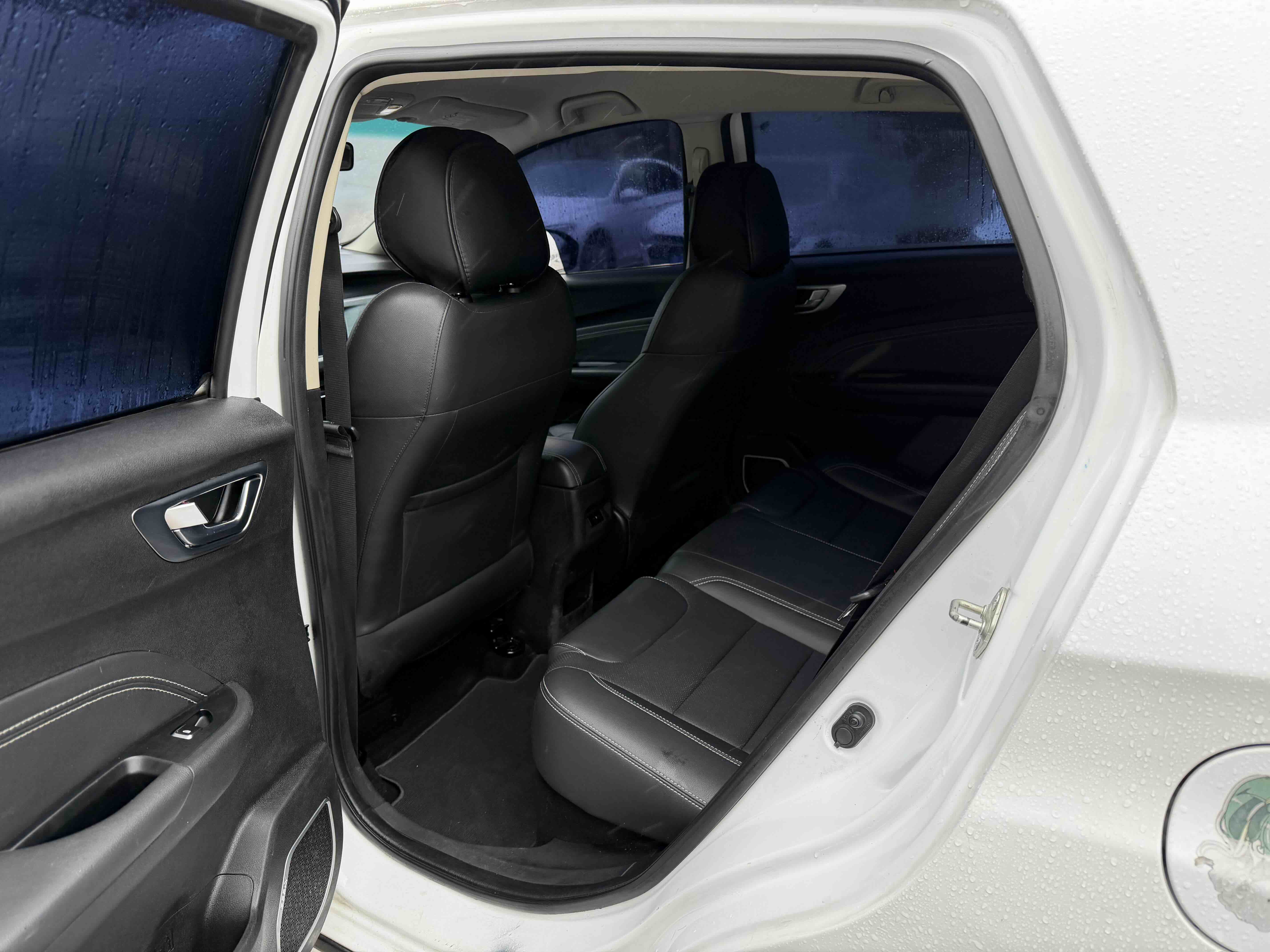 GEELY 2019 #6 GEELY 2019 car image #6