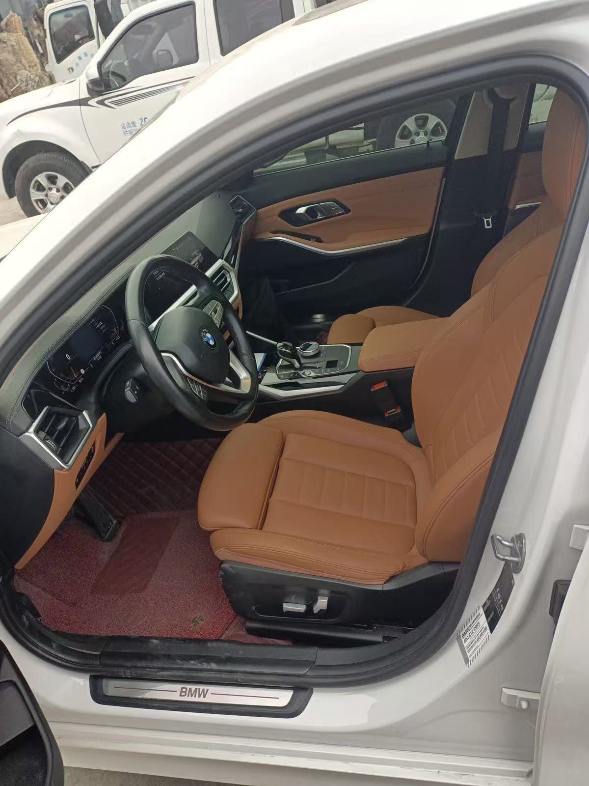BMW 3 Series 2019 car image #6
