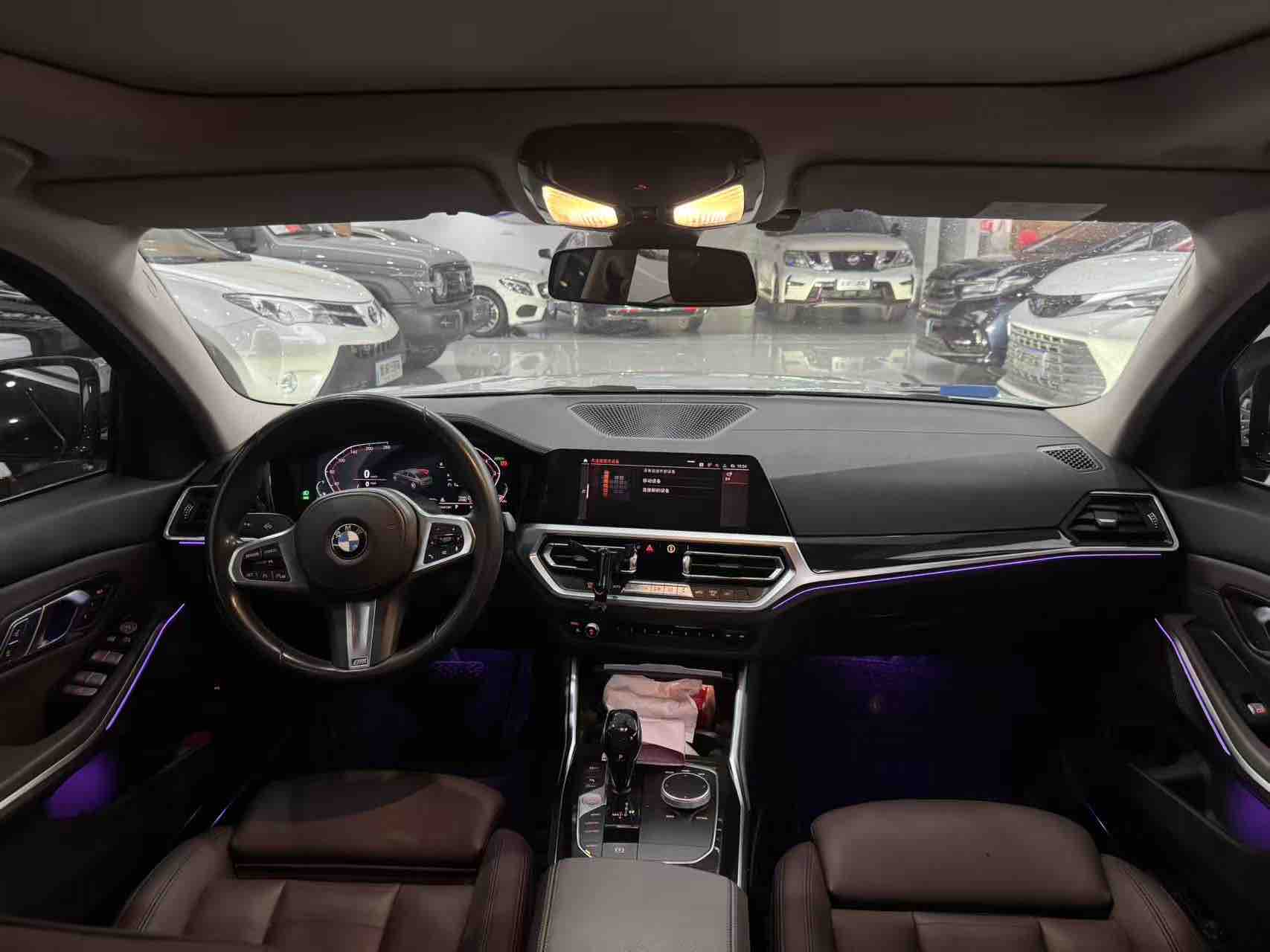 BMW 3 Series 2019 #6 BMW 3 Series 2019 car image #6