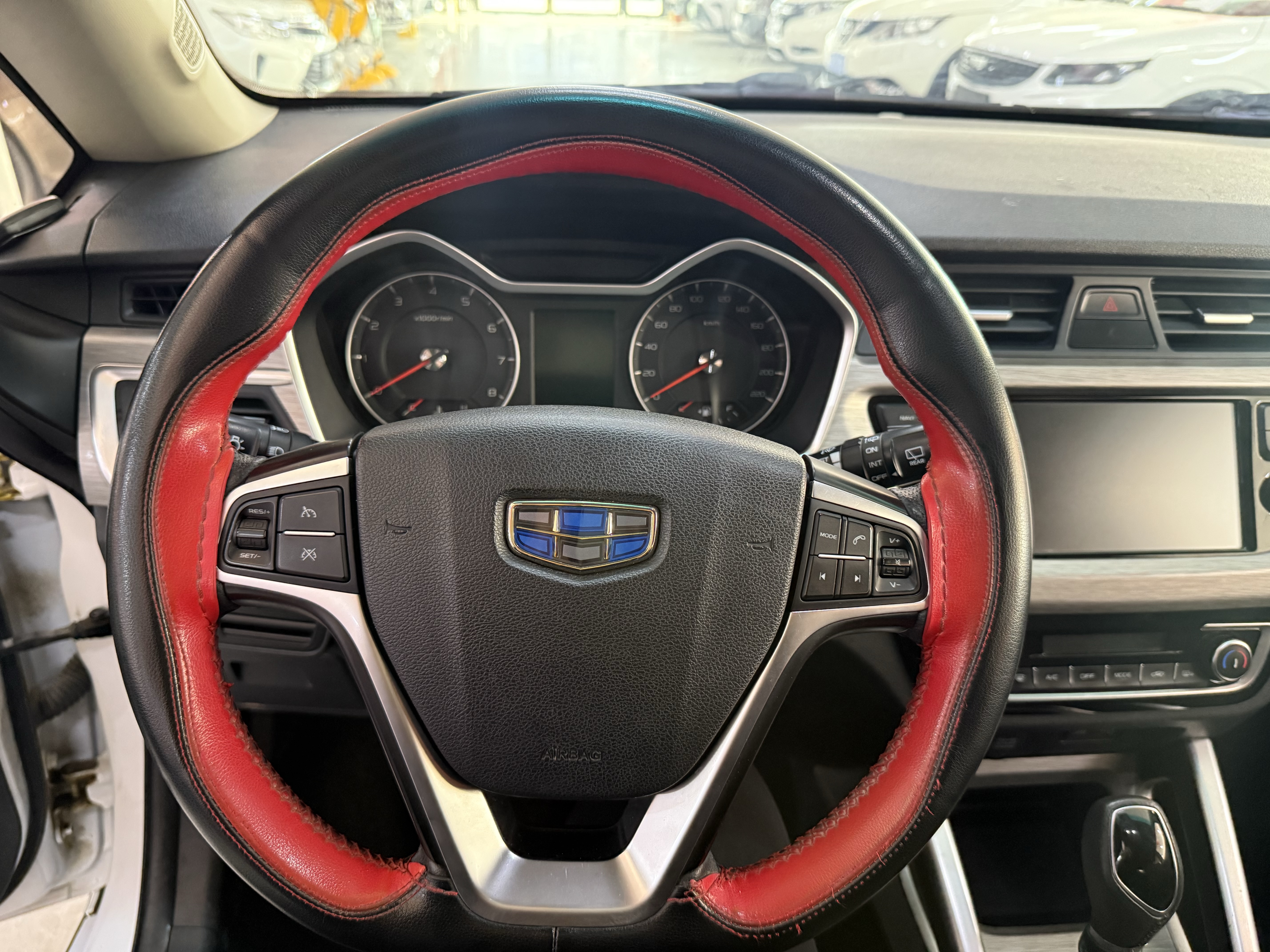 Vision X3 2019 immagine di auto #6