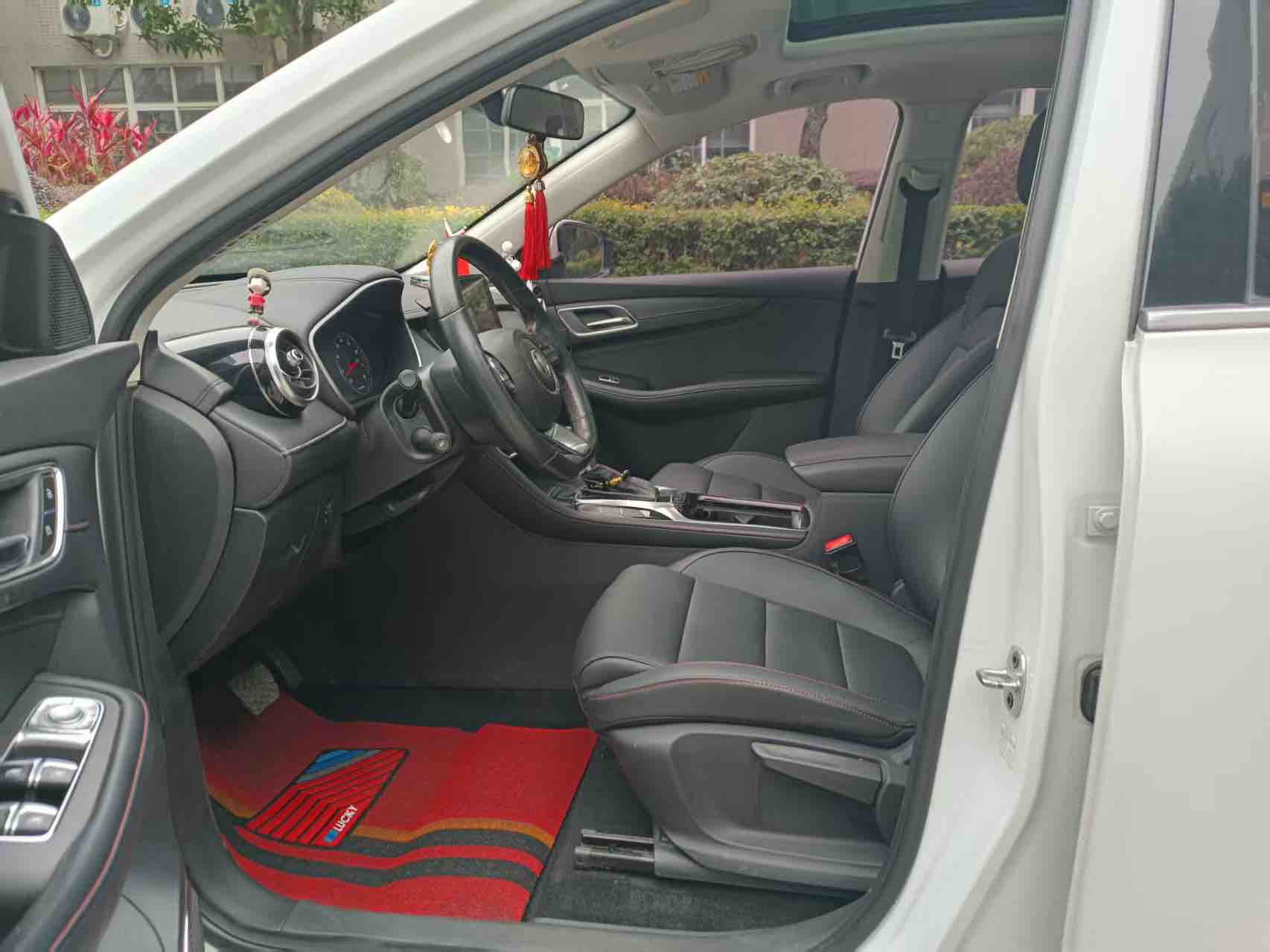 MG HS 2019 car image #6