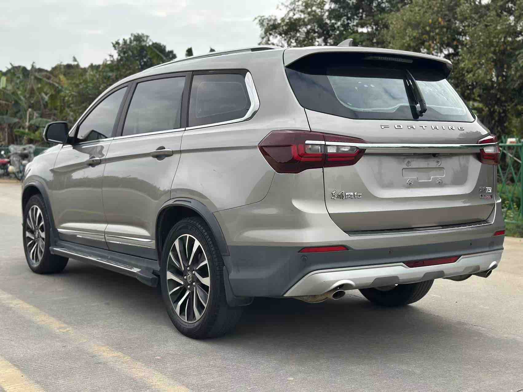 T5 L 2019 #6 T5 L 2019 car image #6