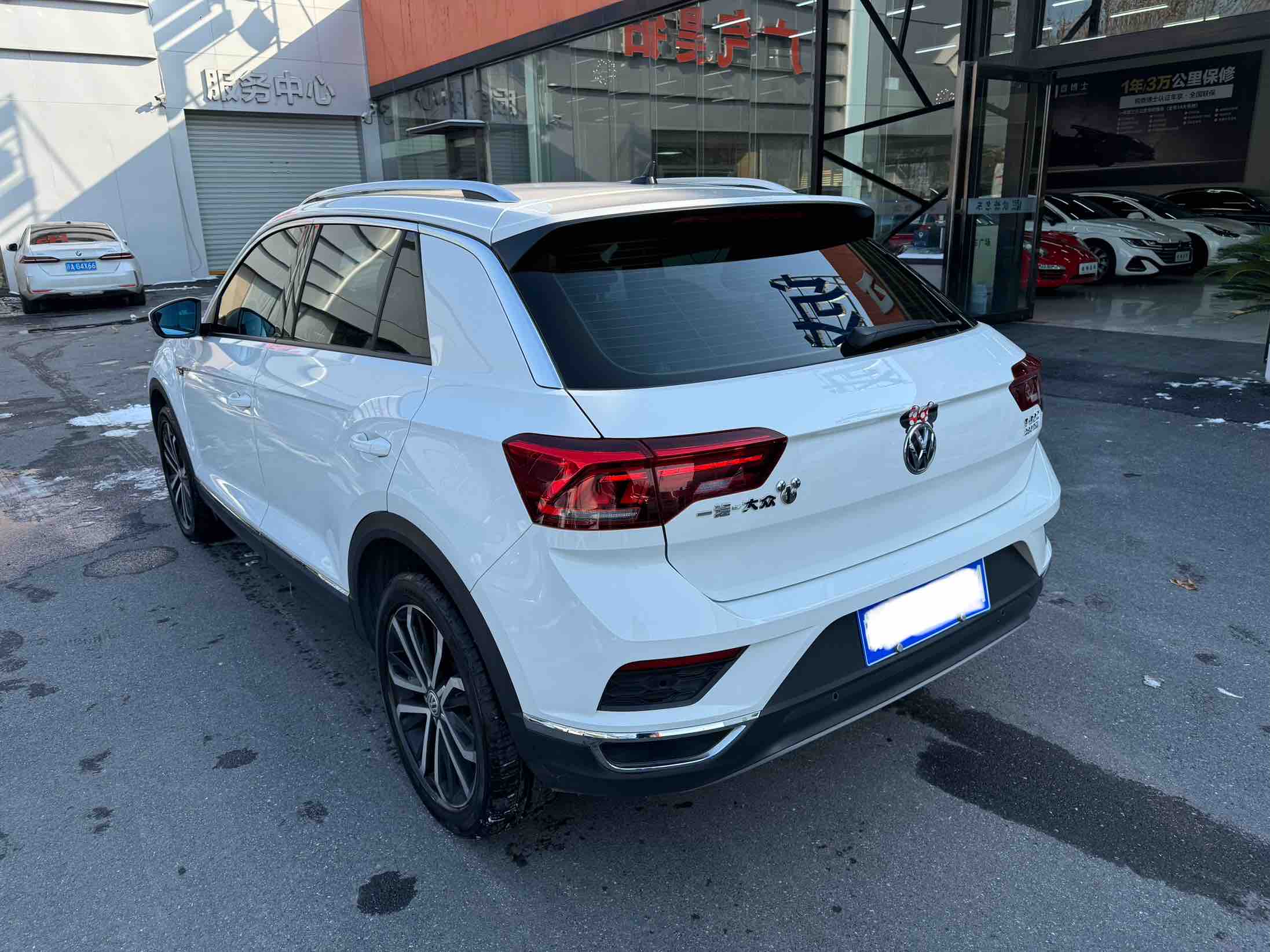 Volkswagen T-Roc 2019 car image #6