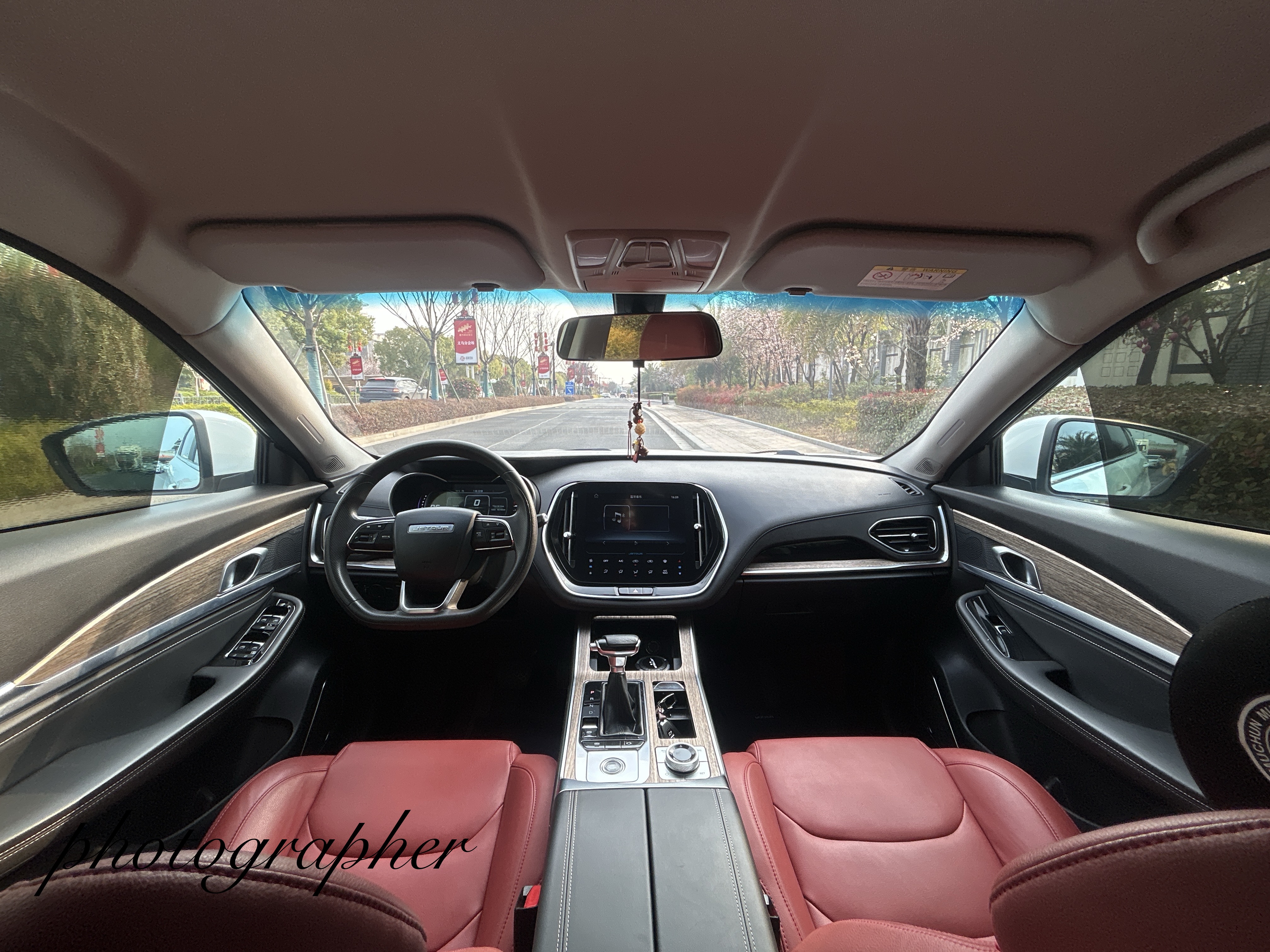 X70 2021 car image #6