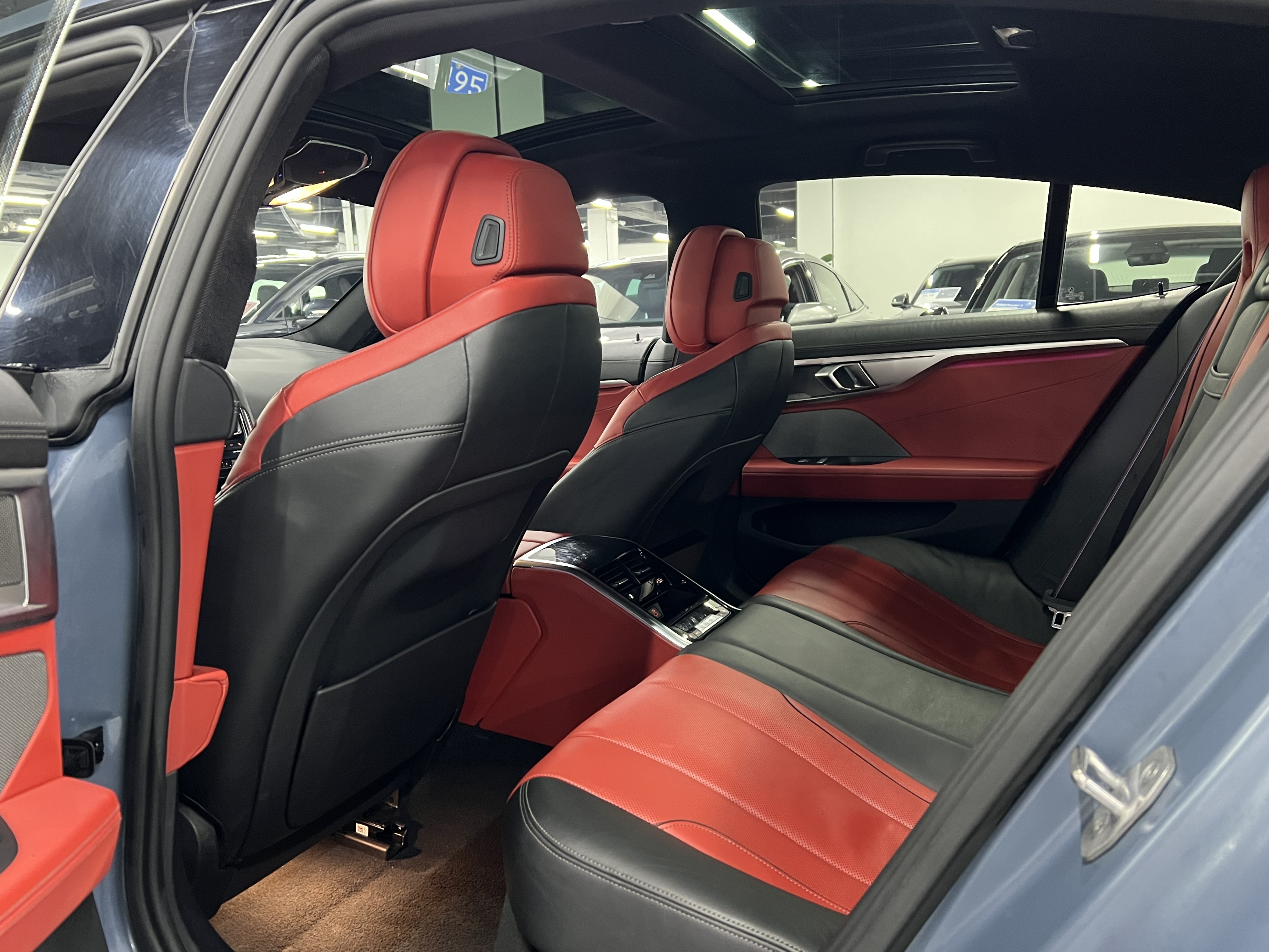 BMW 8 Series 2019 #6 BMW 8 Series 2019 car image #6