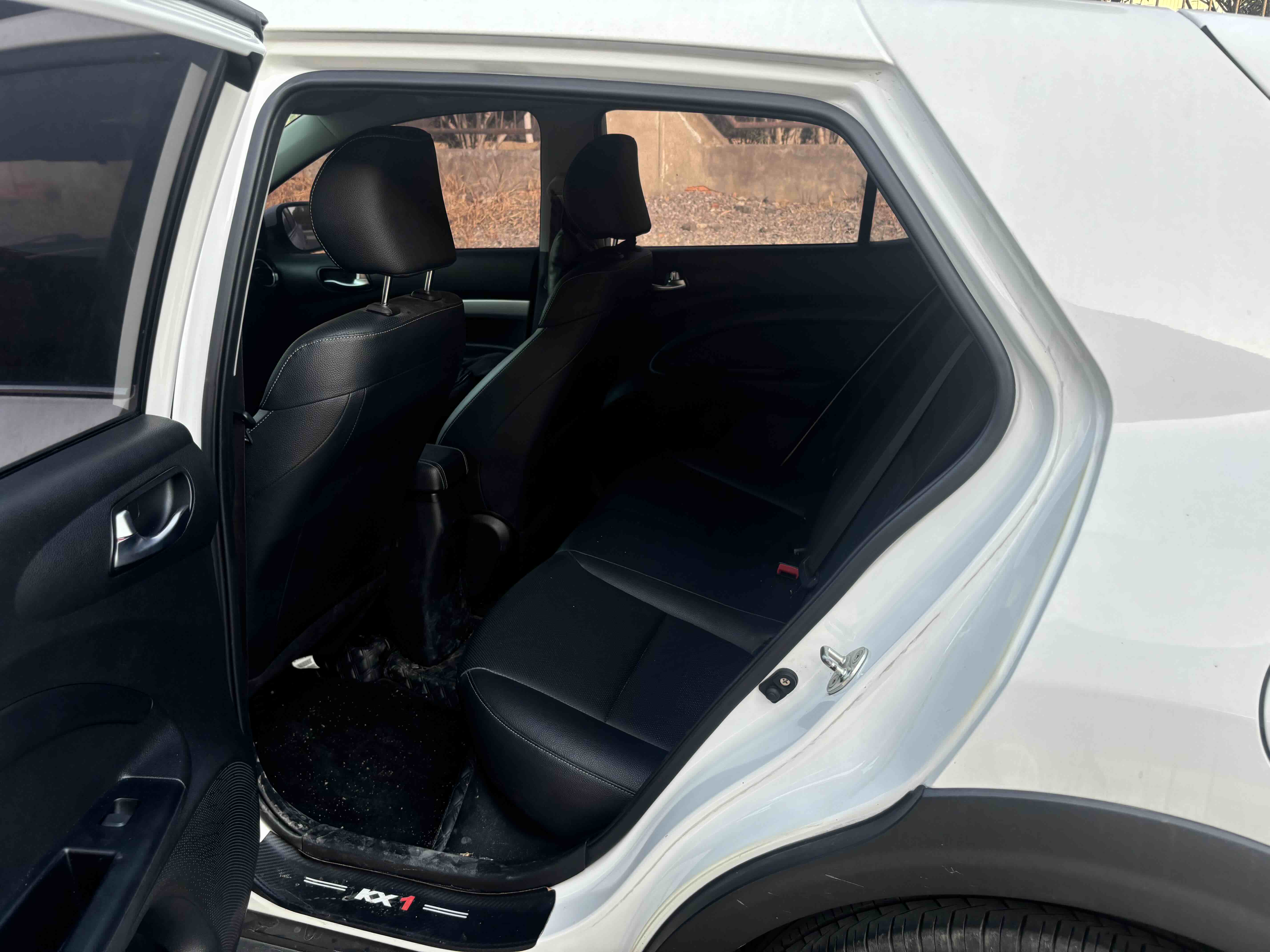 Kia KX1 2019 car image #6