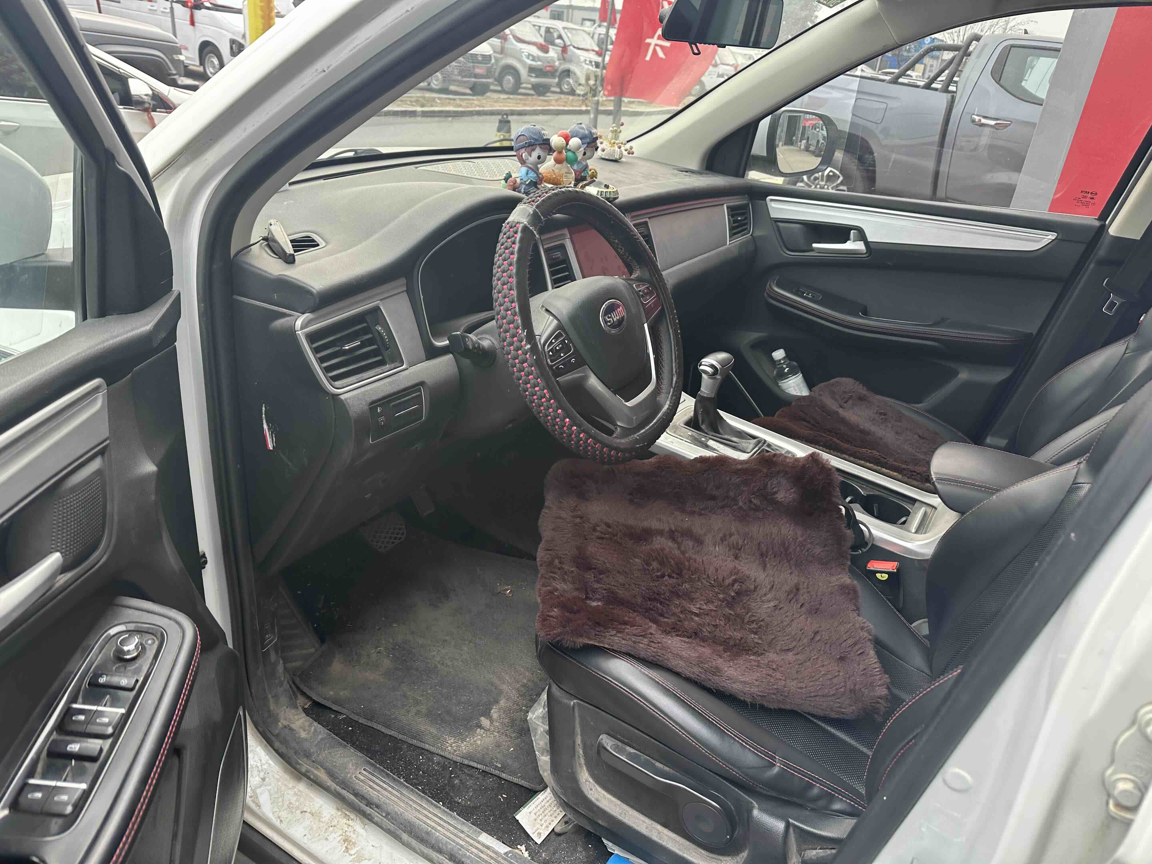 SWM斯威汽车 SWM斯威G05 2020 汽车图片 #6