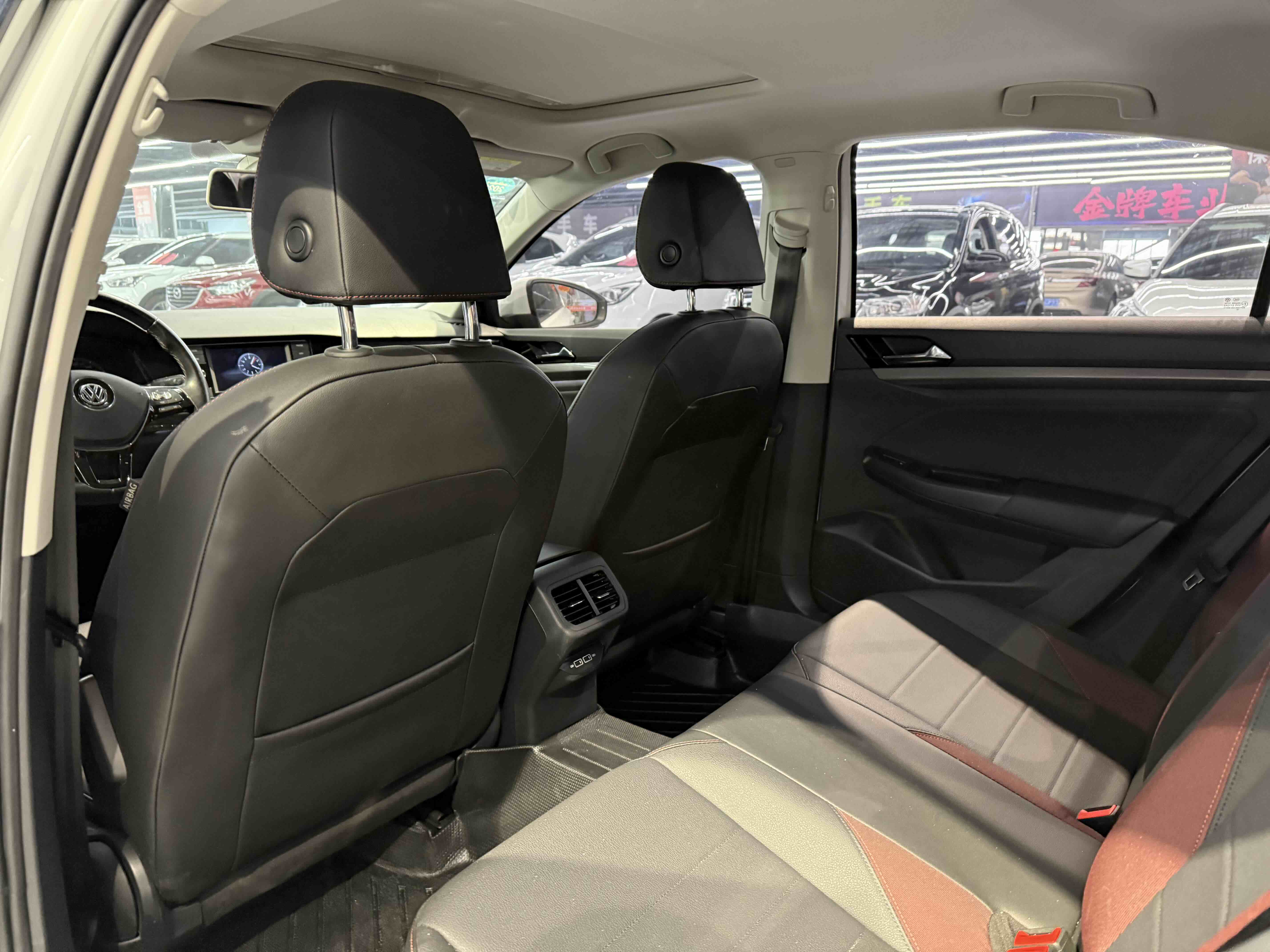 Volkswagen Bora 2020 immagine di auto #6